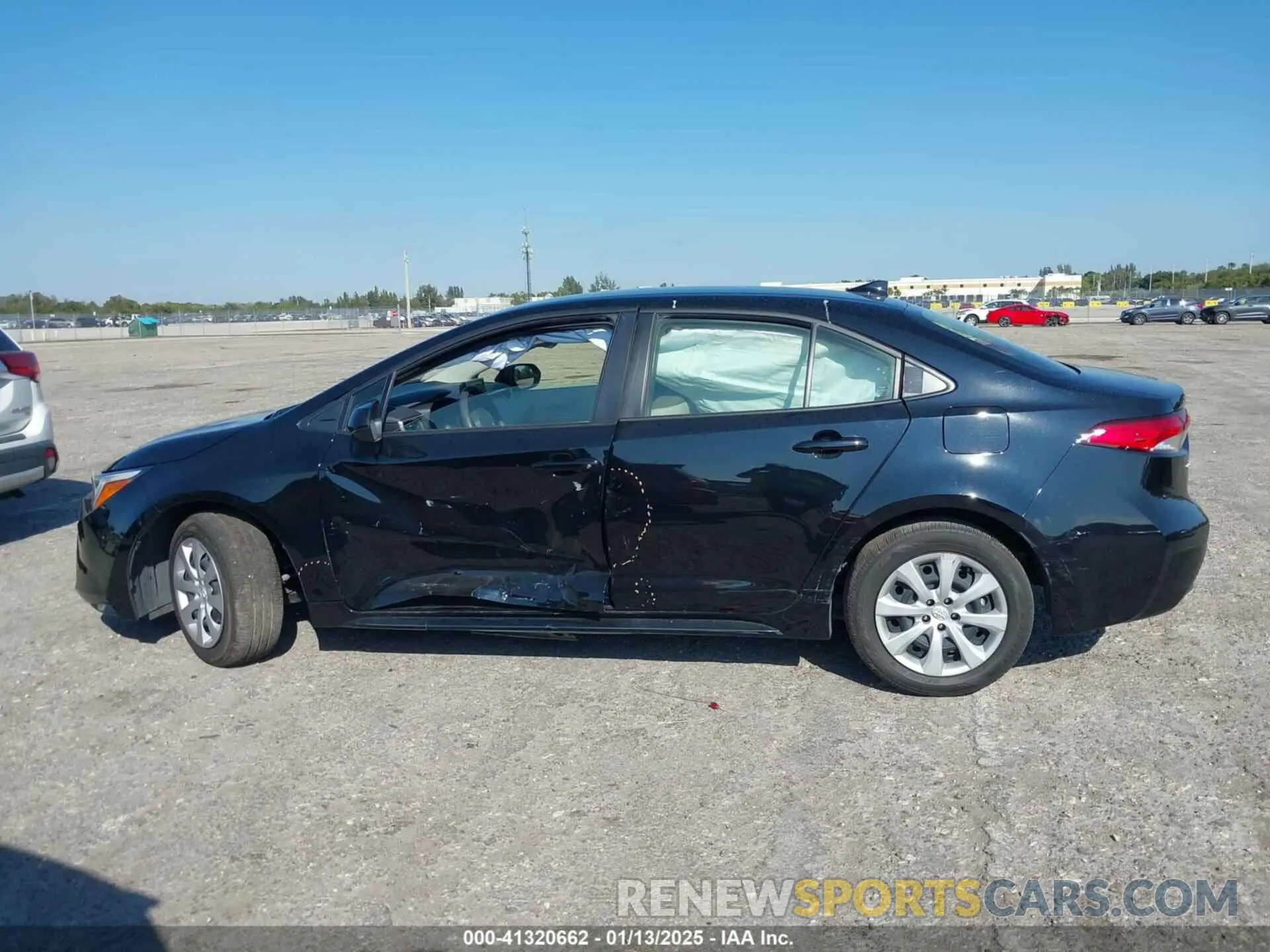 14 fotografías del automóvil dañado JTDBCMFE9R3040938 TOYOTA COROLLA 2024