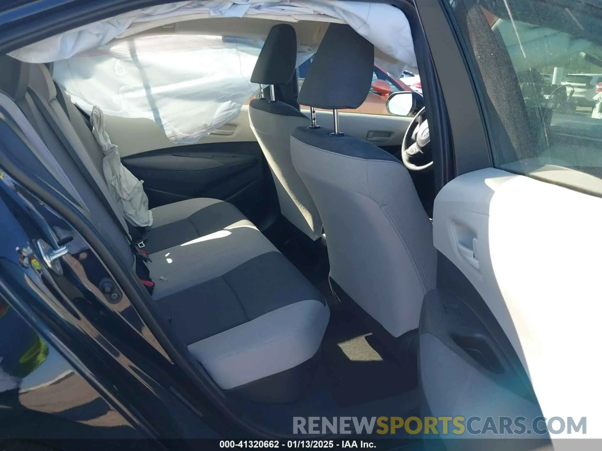 8 fotografías del automóvil dañado JTDBCMFE9R3040938 TOYOTA COROLLA 2024