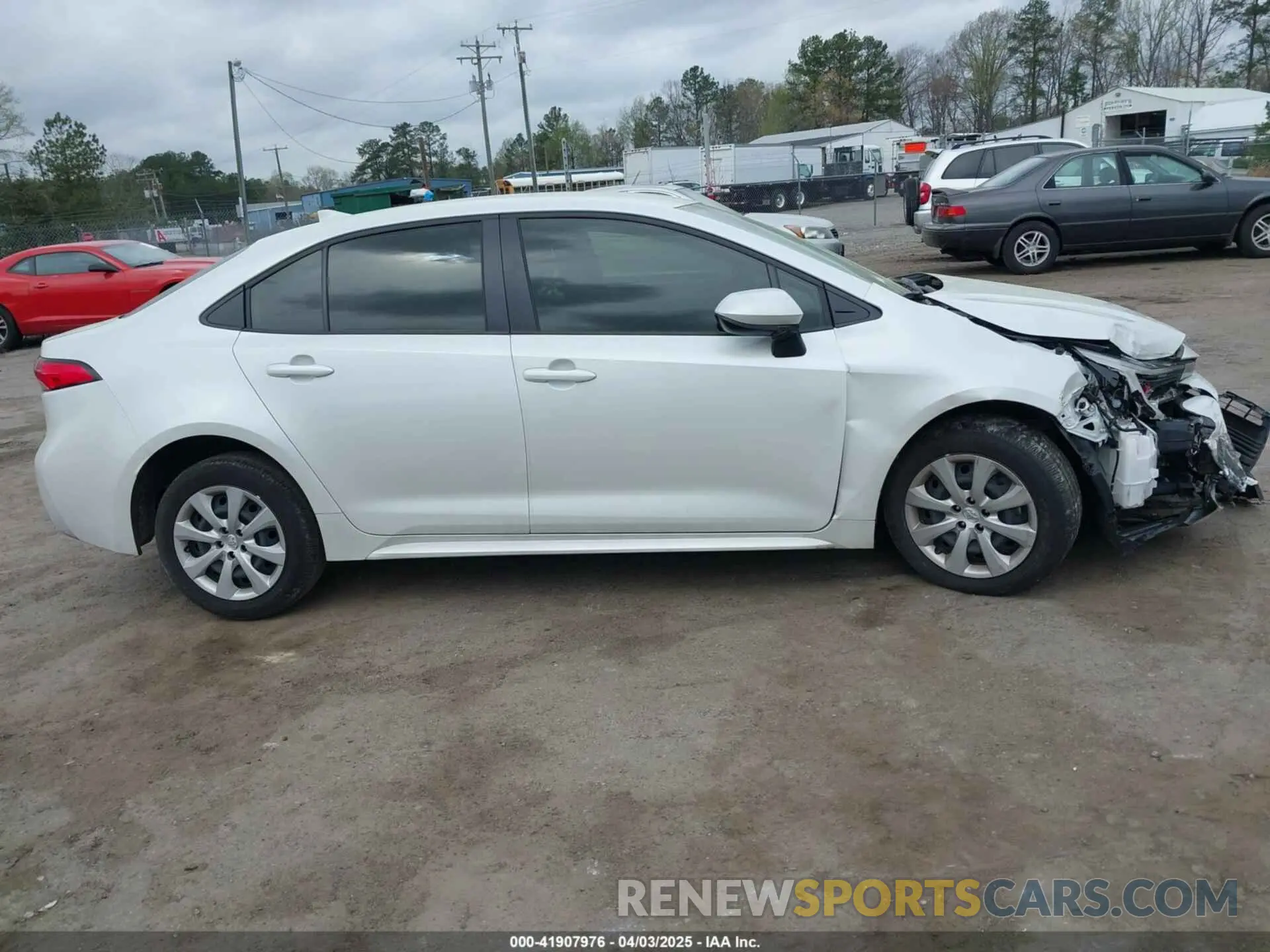 12 fotografías del automóvil dañado JTDBCMFE9R3043354 TOYOTA COROLLA 2024