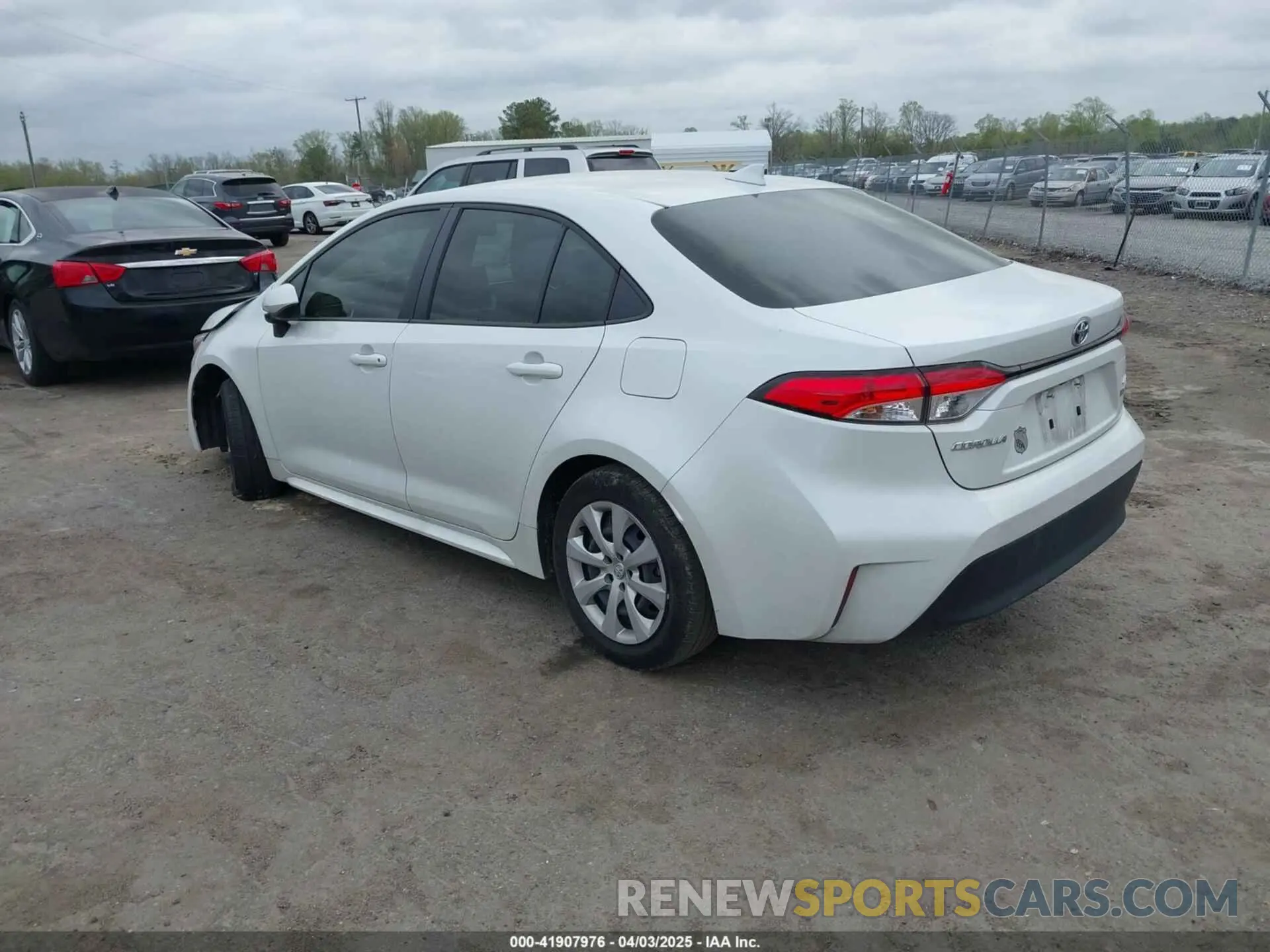 3 fotografías del automóvil dañado JTDBCMFE9R3043354 TOYOTA COROLLA 2024