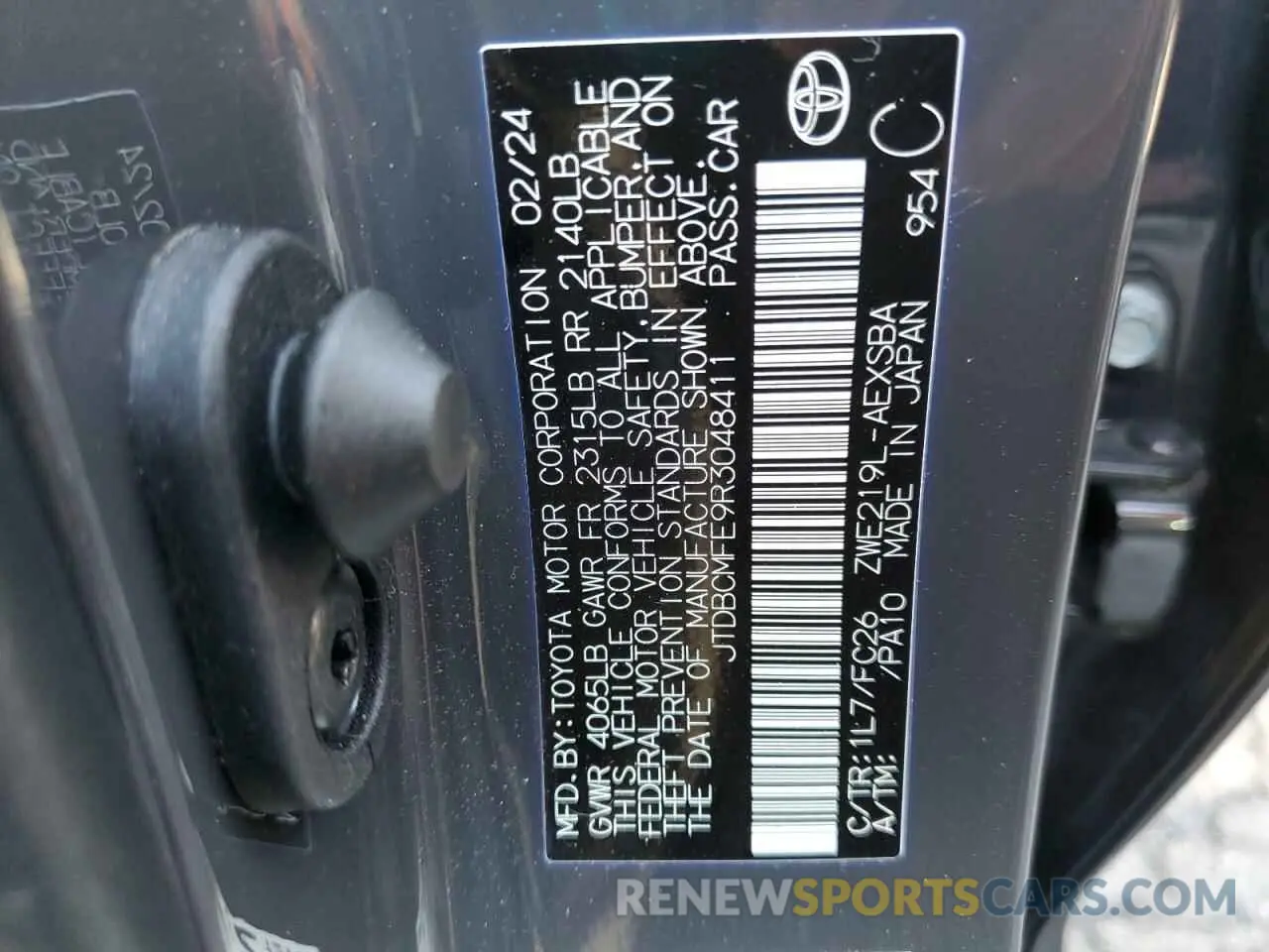 12 fotografías del automóvil dañado JTDBCMFE9R3048411 TOYOTA COROLLA 2024