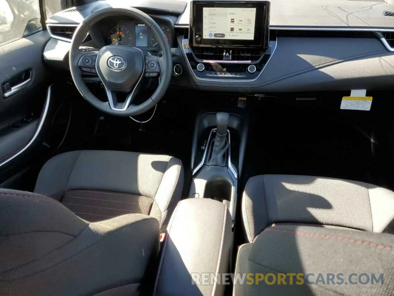 8 fotografías del automóvil dañado JTDBCMFE9R3048411 TOYOTA COROLLA 2024