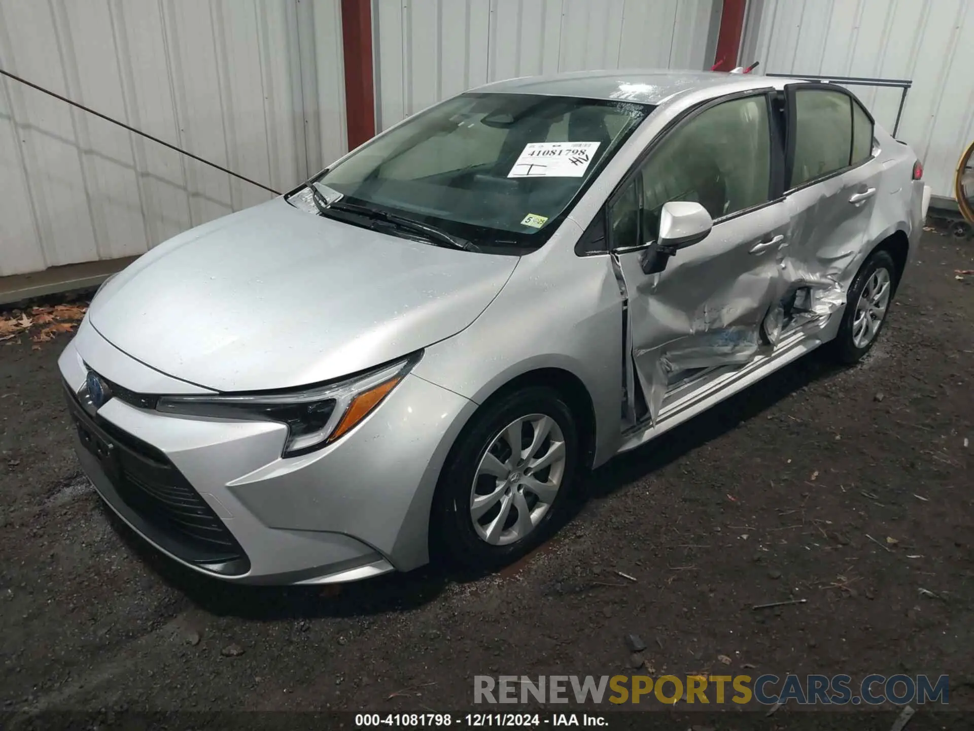 2 fotografías del automóvil dañado JTDBCMFE9R3049056 TOYOTA COROLLA 2024