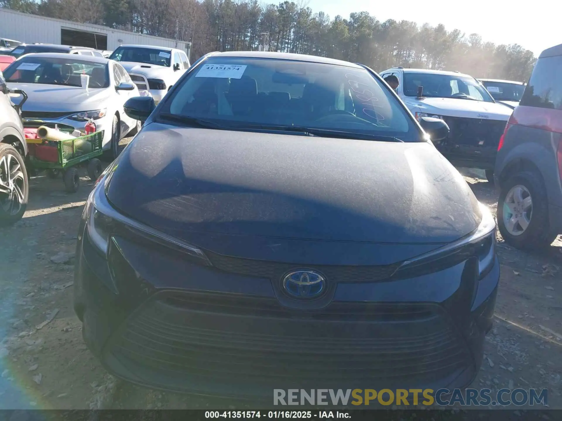 12 fotografías del automóvil dañado JTDBCMFE9RJ018577 TOYOTA COROLLA 2024