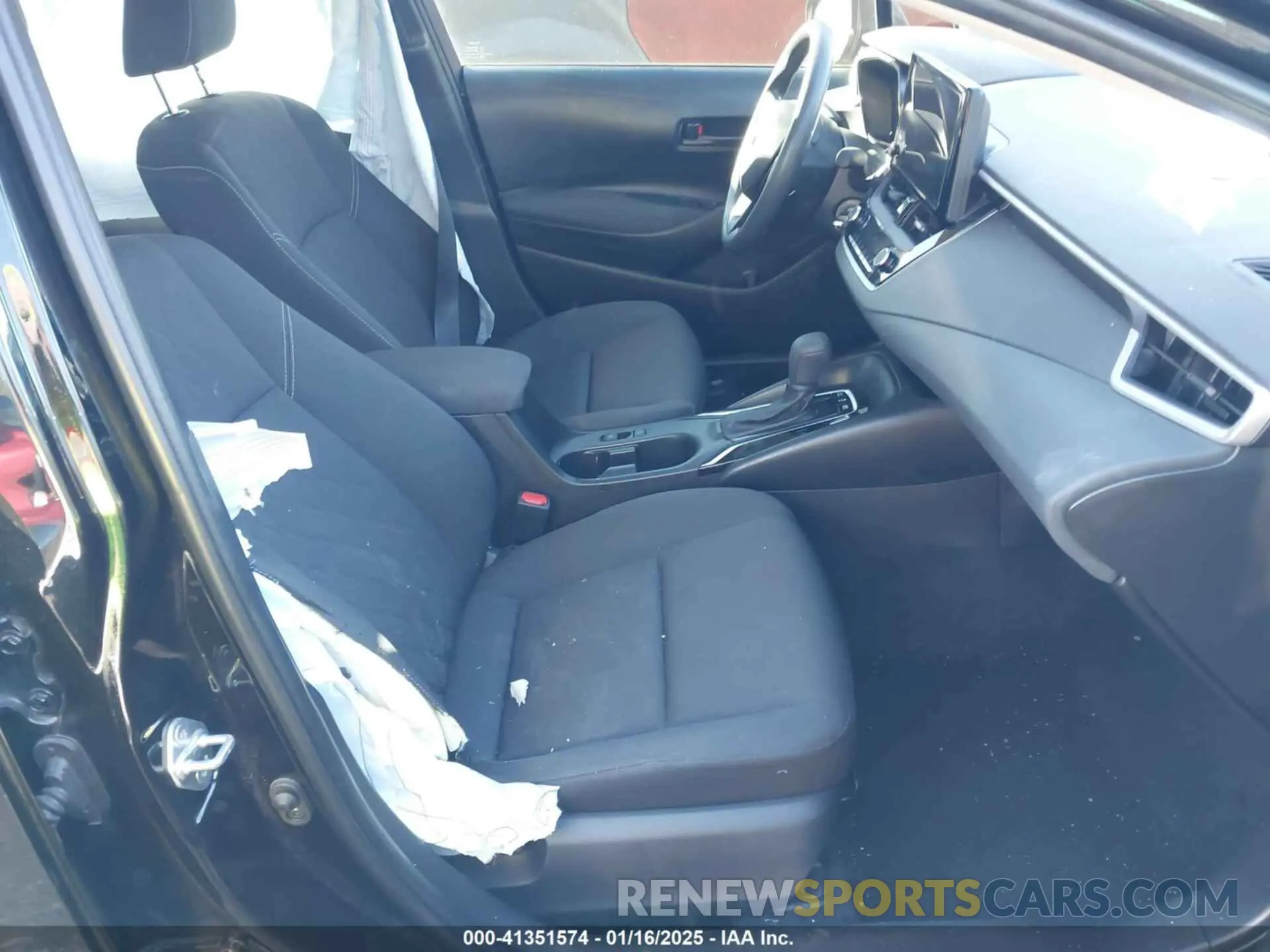 5 fotografías del automóvil dañado JTDBCMFE9RJ018577 TOYOTA COROLLA 2024