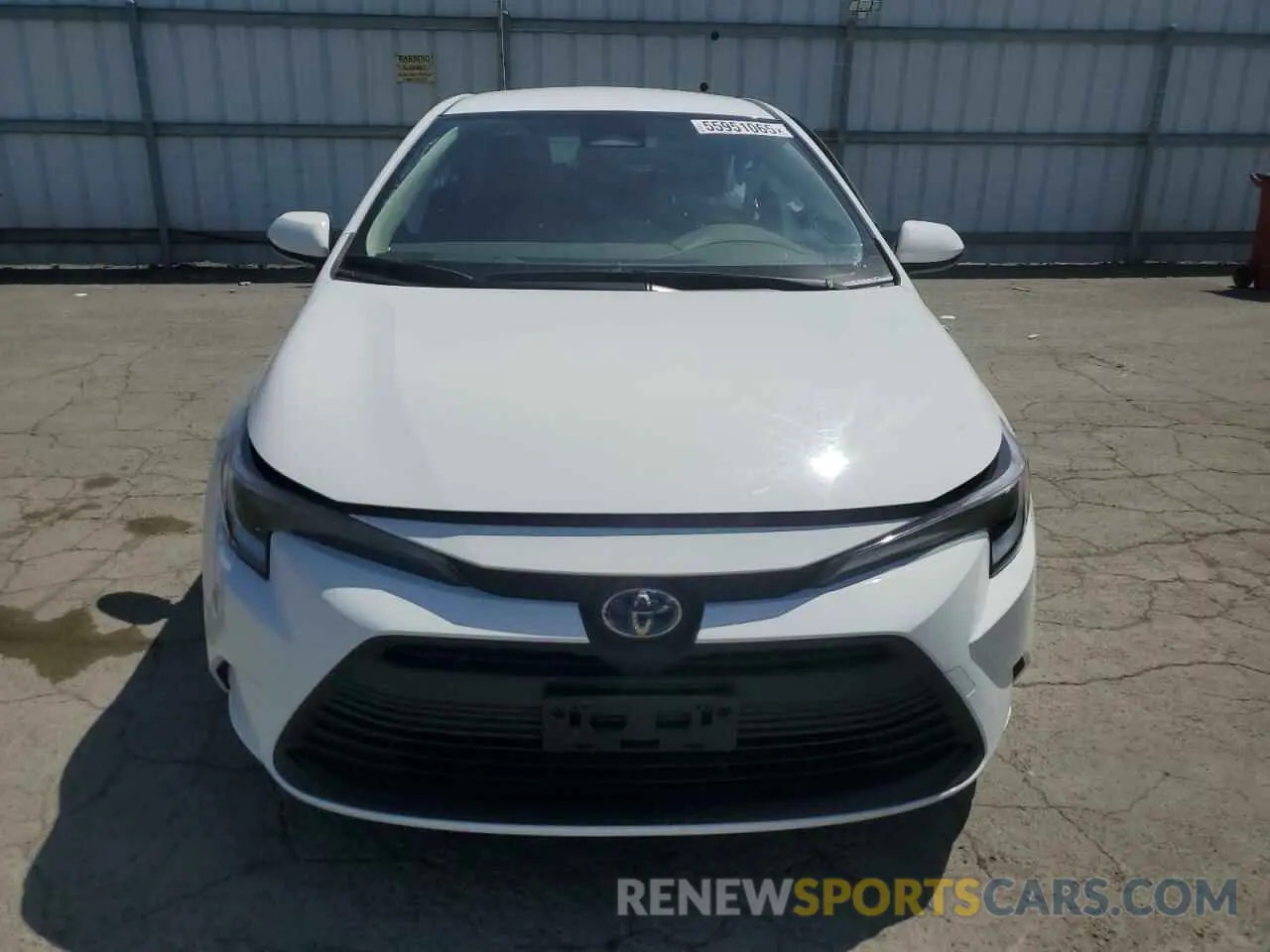5 fotografías del automóvil dañado JTDBCMFE9RJ024668 TOYOTA COROLLA 2024