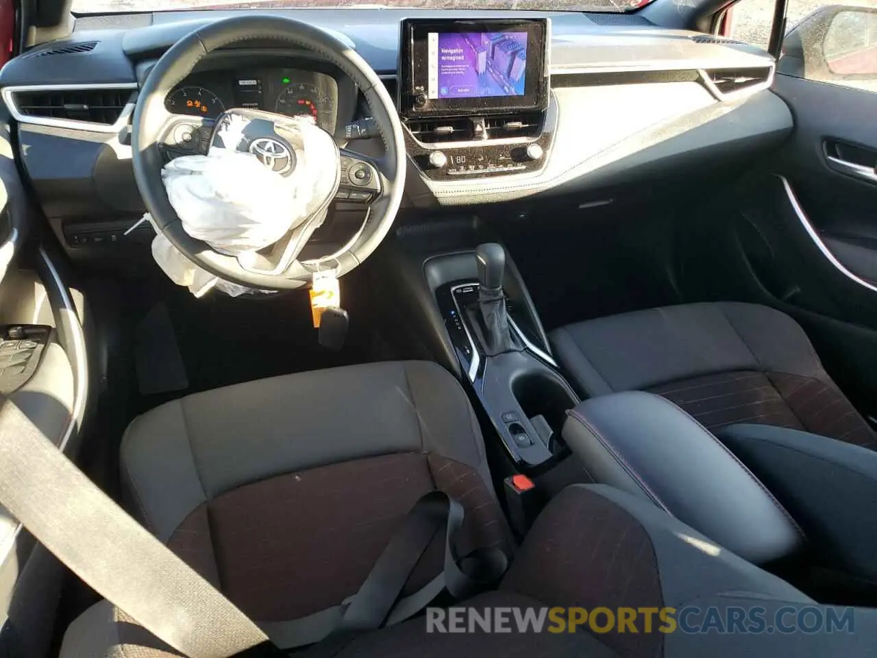 8 fotografías del automóvil dañado JTDBCMFE9RJ035881 TOYOTA COROLLA 2024