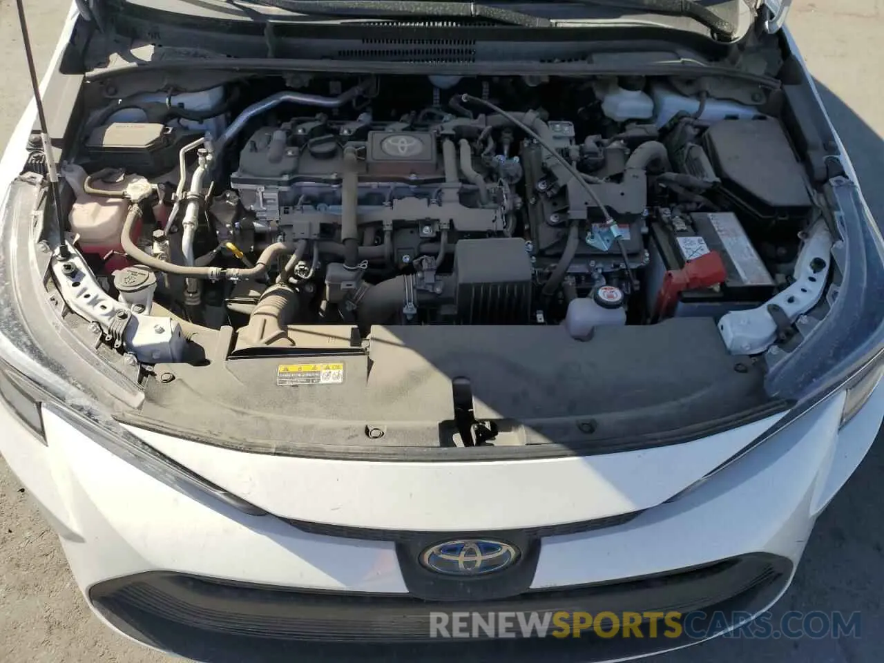 11 fotografías del automóvil dañado JTDBCMFEXR3039328 TOYOTA COROLLA 2024