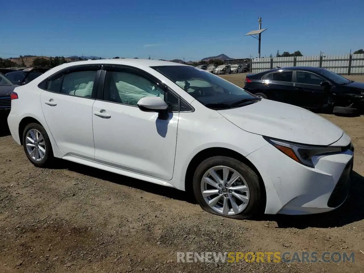 4 fotografías del automóvil dañado JTDBCMFEXR3061183 TOYOTA COROLLA 2024