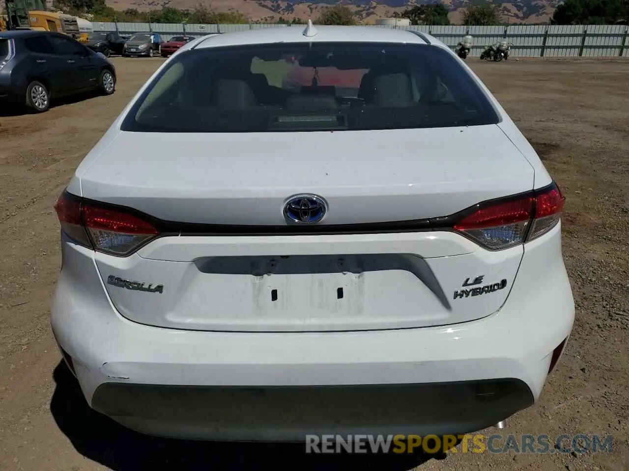 6 fotografías del automóvil dañado JTDBCMFEXR3061183 TOYOTA COROLLA 2024