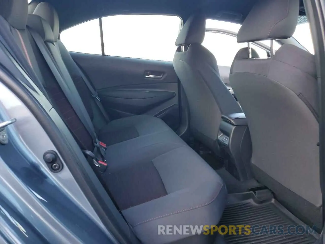 10 fotografías del automóvil dañado JTDBCMFEXR3064164 TOYOTA COROLLA 2024