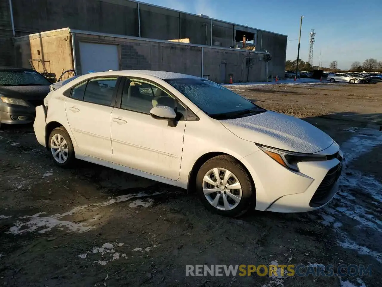 4 fotografías del automóvil dañado JTDBCMFEXR3065315 TOYOTA COROLLA 2024