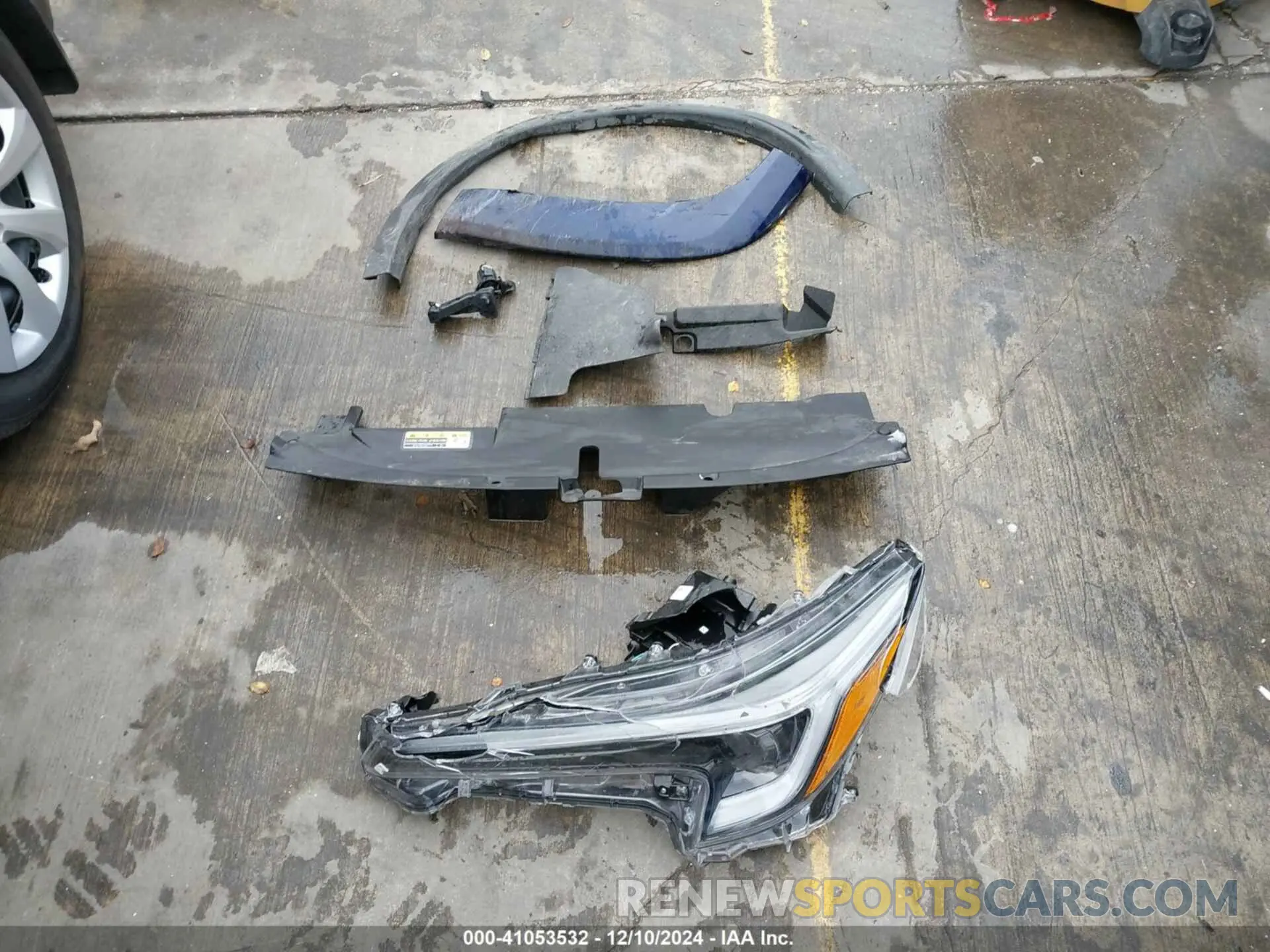 12 fotografías del automóvil dañado JTDBCMFEXRJ031273 TOYOTA COROLLA 2024