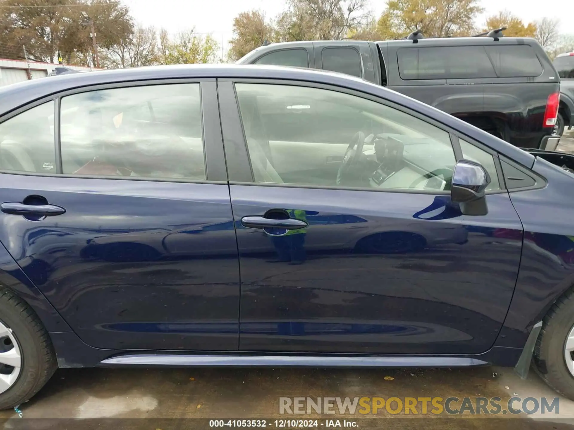 14 fotografías del automóvil dañado JTDBCMFEXRJ031273 TOYOTA COROLLA 2024