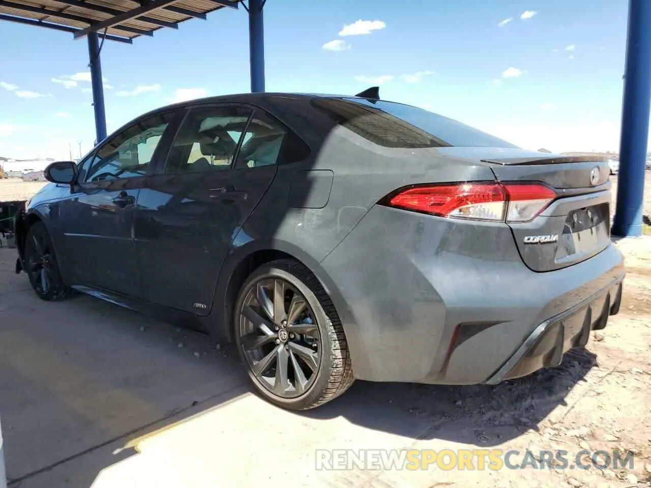 2 fotografías del automóvil dañado JTDBDMHE0R3008843 TOYOTA COROLLA 2024