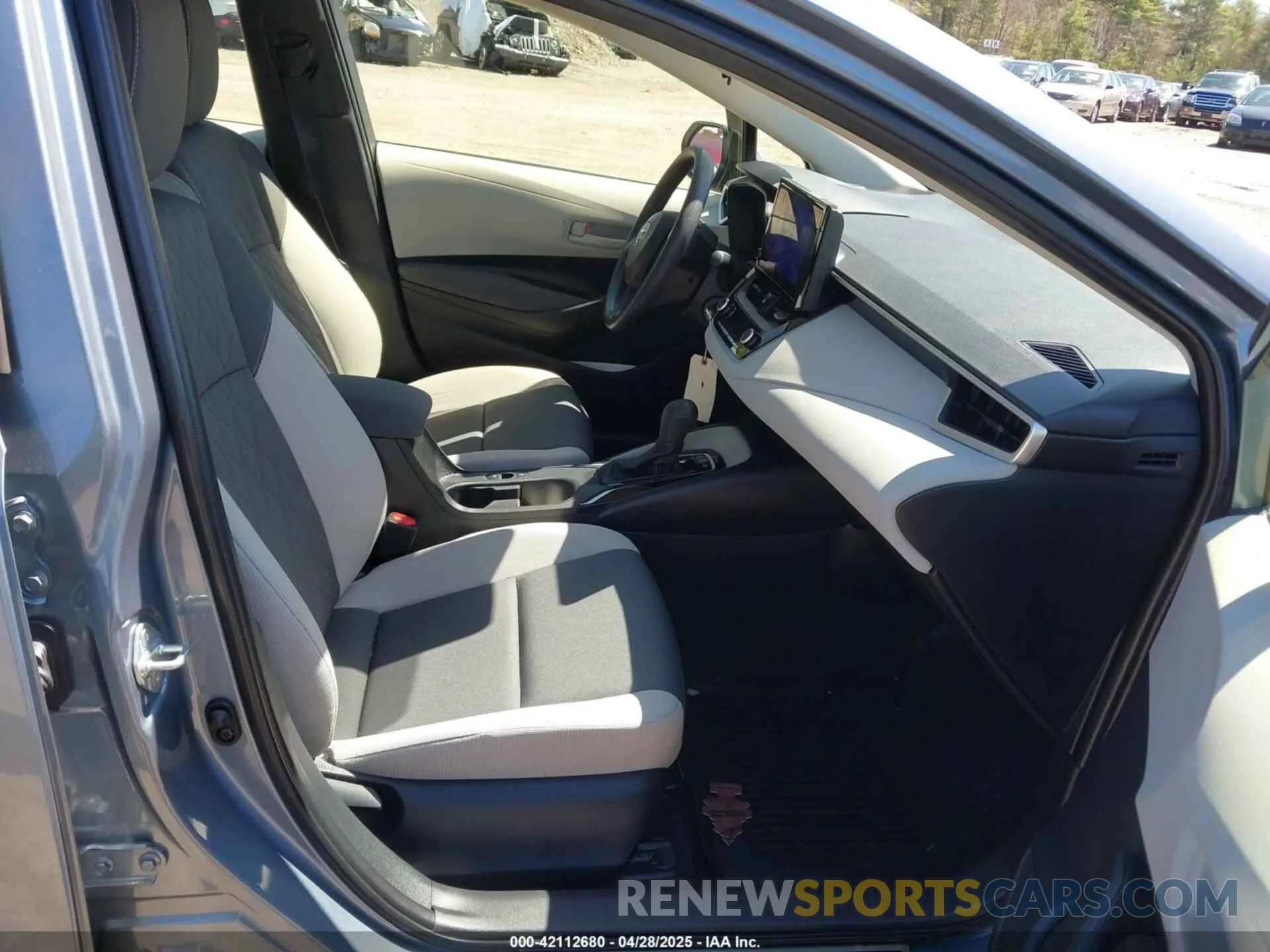 5 fotografías del automóvil dañado JTDBDMHE2R3014367 TOYOTA COROLLA 2024