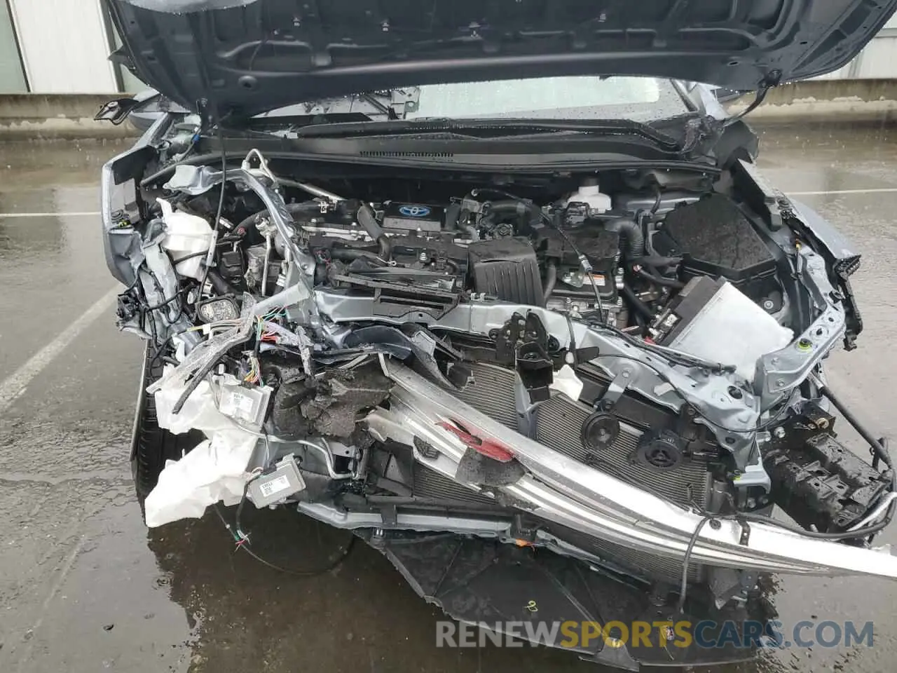 11 fotografías del automóvil dañado JTDBDMHE3RJ004541 TOYOTA COROLLA 2024