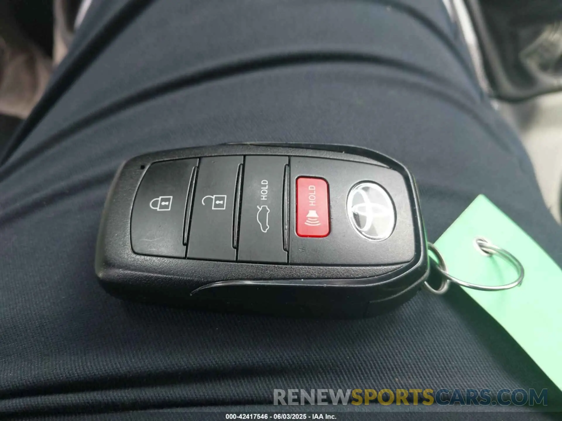 11 fotografías del automóvil dañado JTDBDMHE9RJ007301 TOYOTA COROLLA 2024