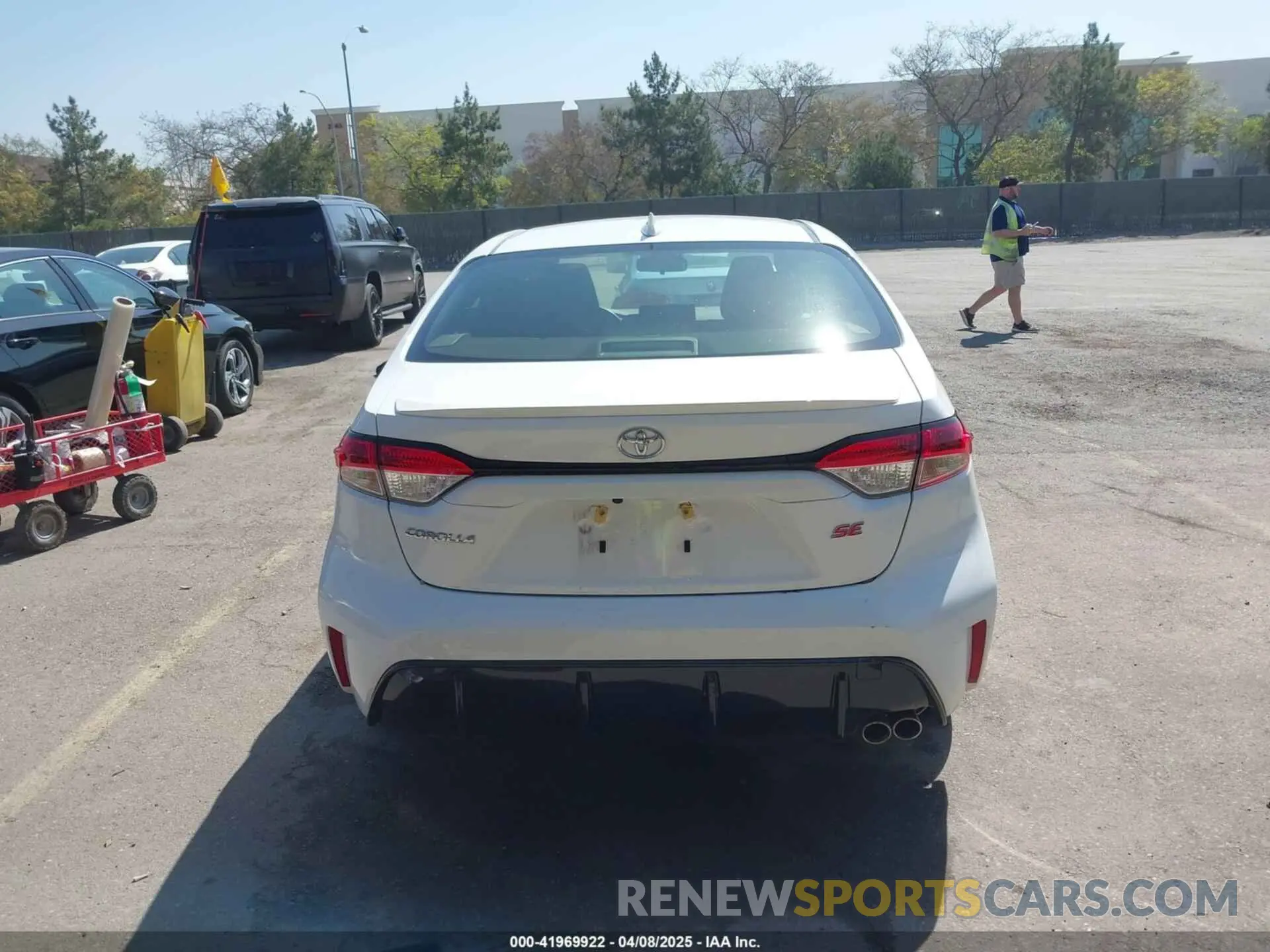 16 fotografías del automóvil dañado JTDP4MCE3RJ104653 TOYOTA COROLLA 2024