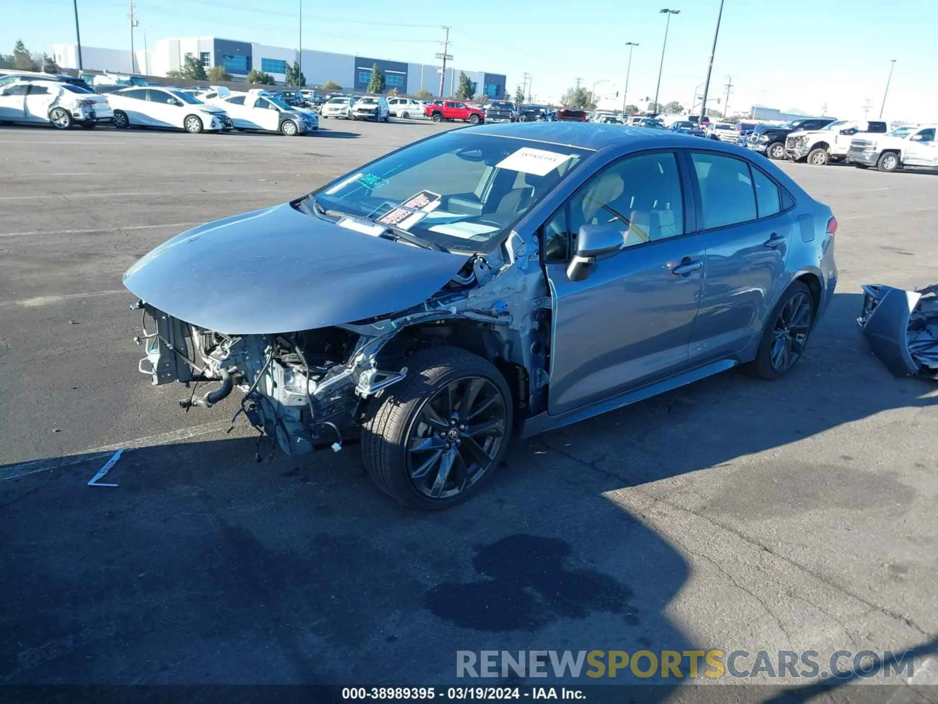 2 fotografías del automóvil dañado JTDS4MCE1R3521171 TOYOTA COROLLA 2024