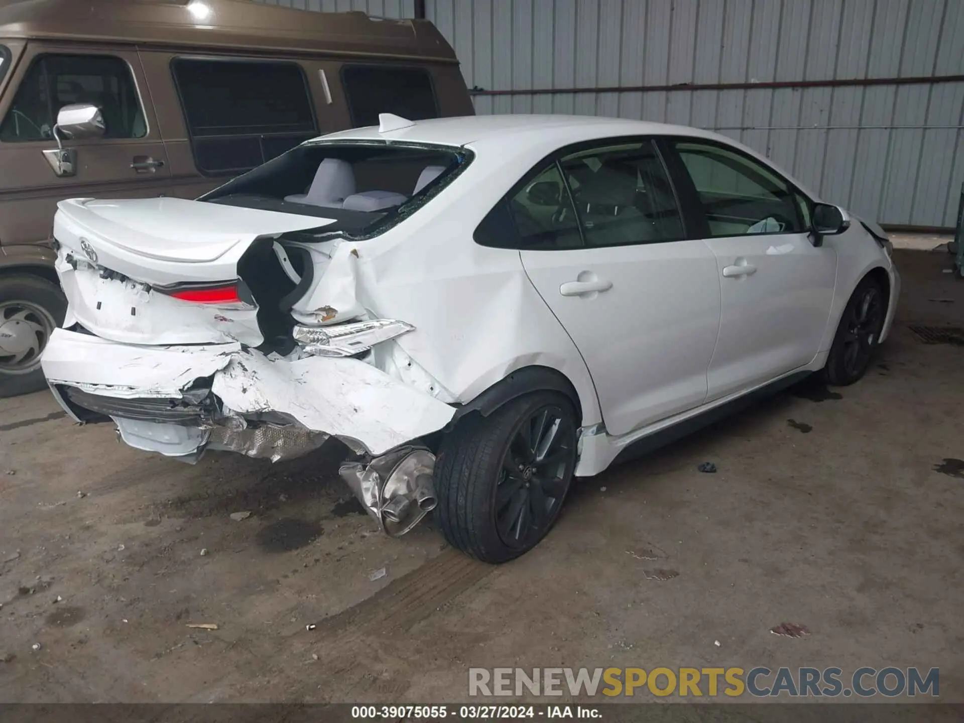 4 fotografías del automóvil dañado JTDS4MCE8R3521250 TOYOTA COROLLA 2024