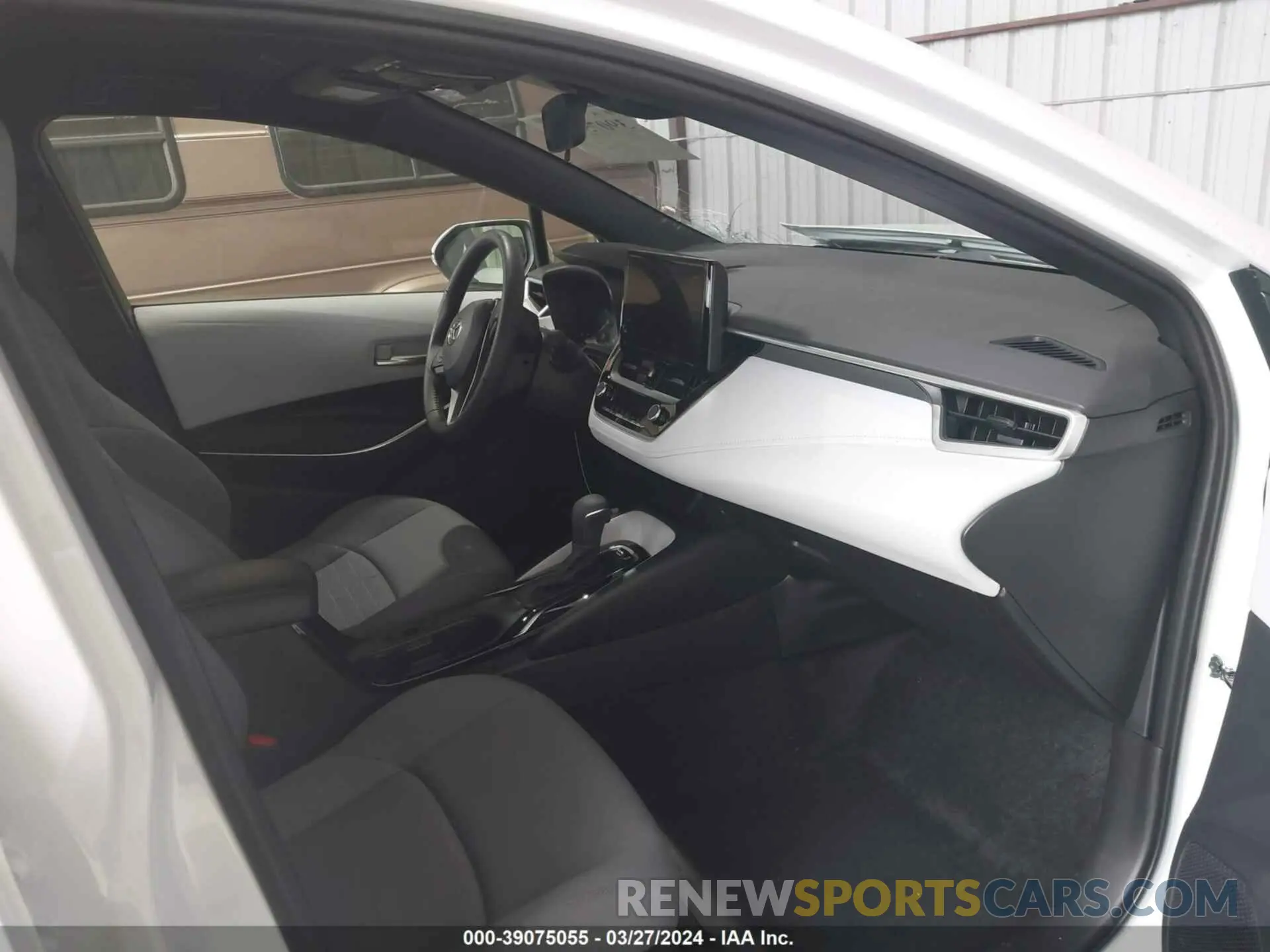 5 fotografías del automóvil dañado JTDS4MCE8R3521250 TOYOTA COROLLA 2024