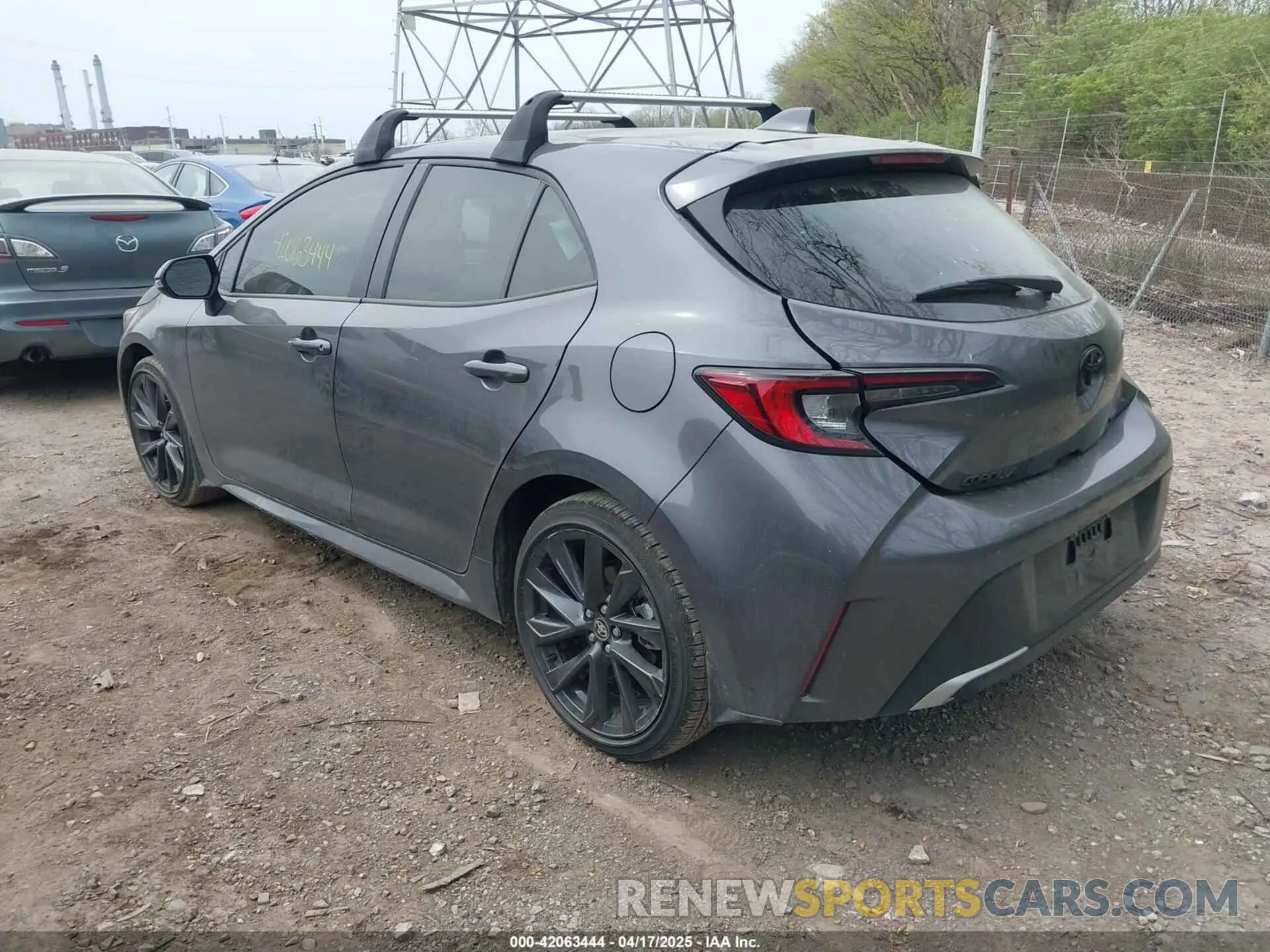 3 fotografías del automóvil dañado JTNC4MBE0R3232297 TOYOTA COROLLA 2024