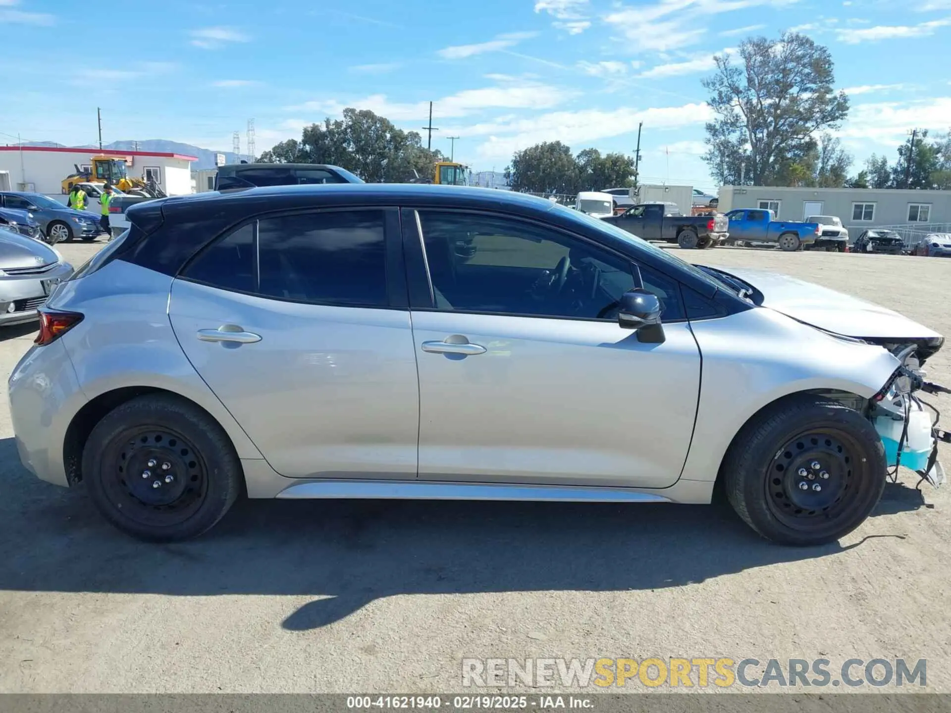 13 fotografías del automóvil dañado JTNC4MBE3R3230253 TOYOTA COROLLA 2024