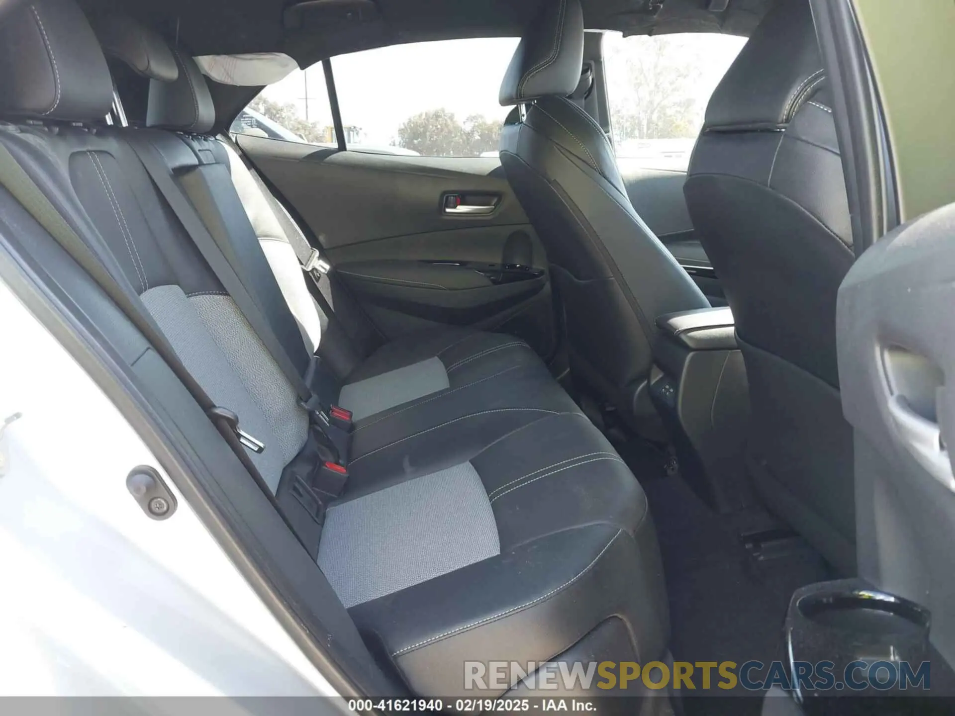 8 fotografías del automóvil dañado JTNC4MBE3R3230253 TOYOTA COROLLA 2024