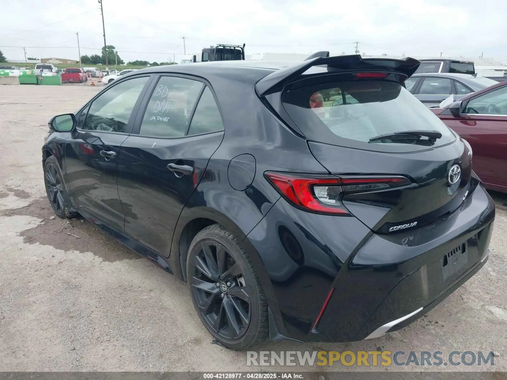 3 fotografías del automóvil dañado JTNC4MBE4R3229869 TOYOTA COROLLA 2024