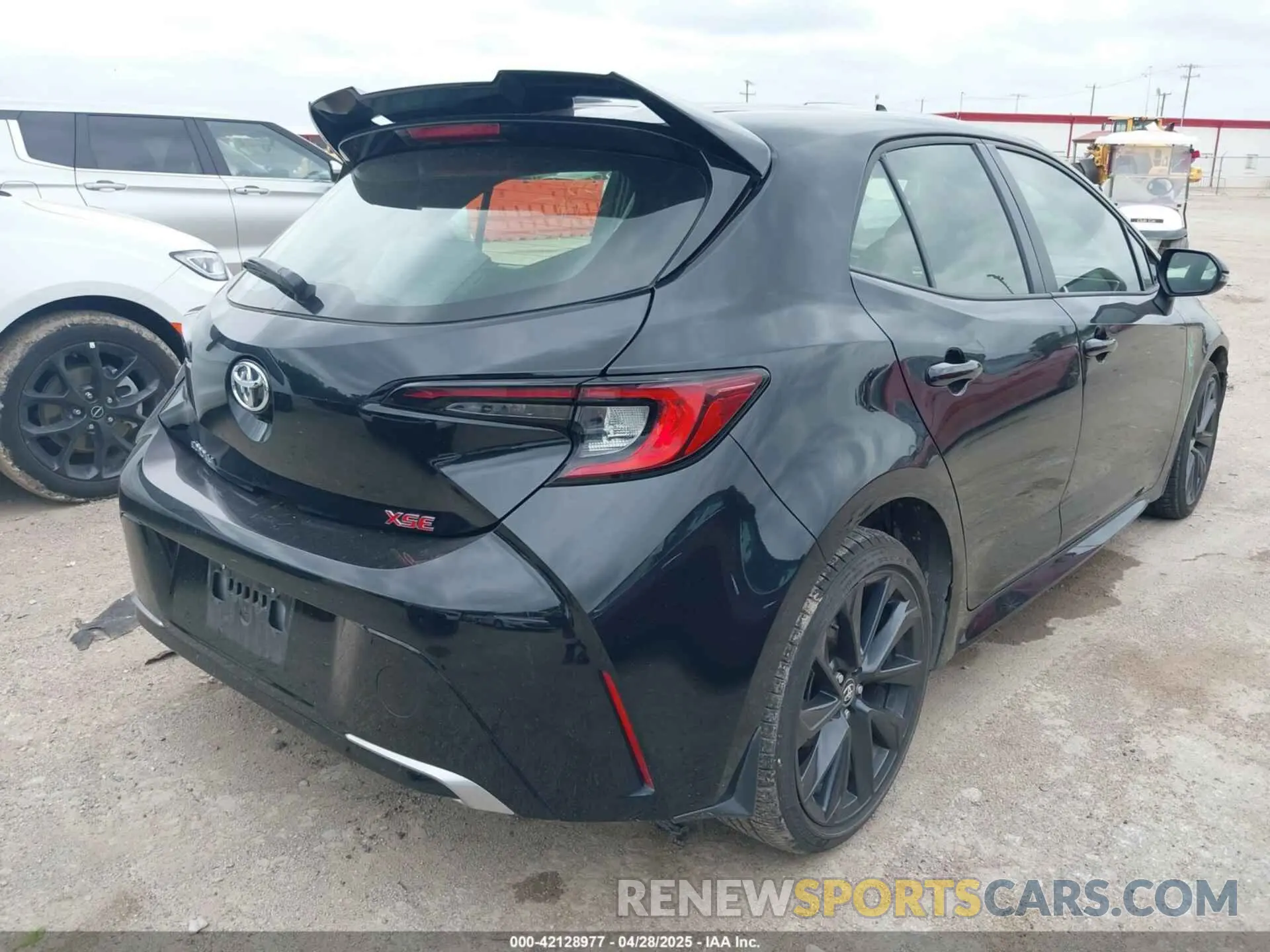 4 fotografías del automóvil dañado JTNC4MBE4R3229869 TOYOTA COROLLA 2024