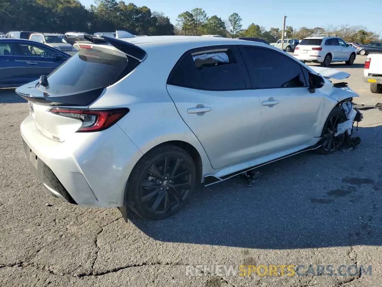 3 fotografías del automóvil dañado JTNC4MBE8R3228921 TOYOTA COROLLA 2024