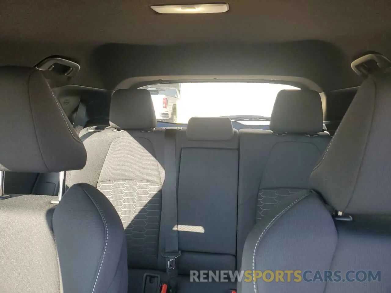 10 fotografías del automóvil dañado JTND4MBE0R3215889 TOYOTA COROLLA 2024