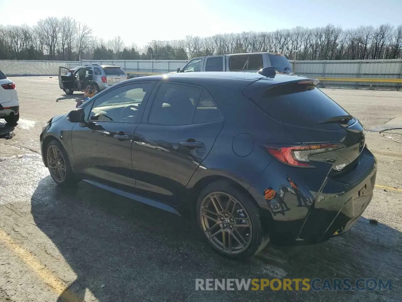 2 fotografías del automóvil dañado JTND4MBE0R3215889 TOYOTA COROLLA 2024