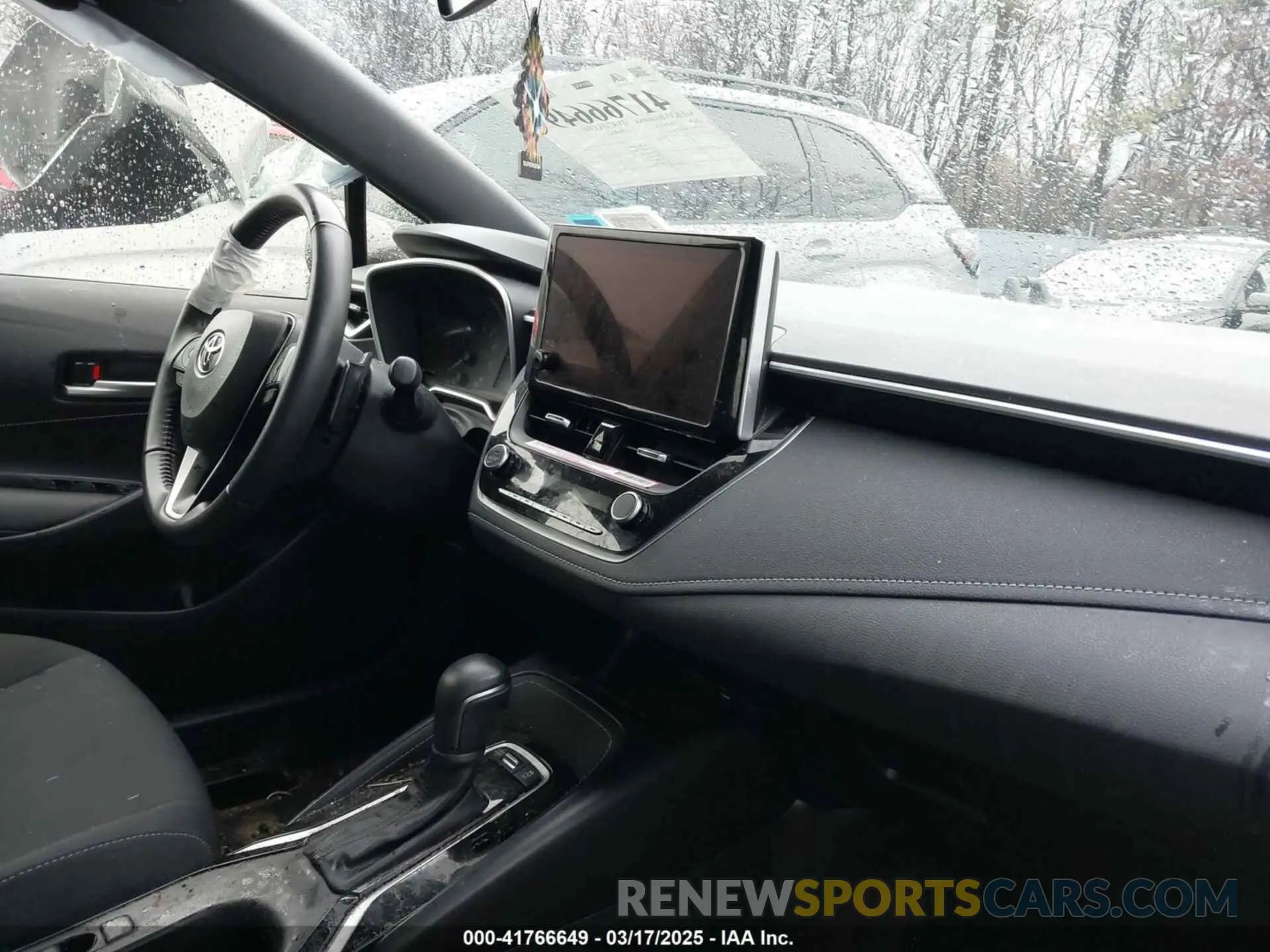5 fotografías del automóvil dañado JTND4MBE5R3222322 TOYOTA COROLLA 2024