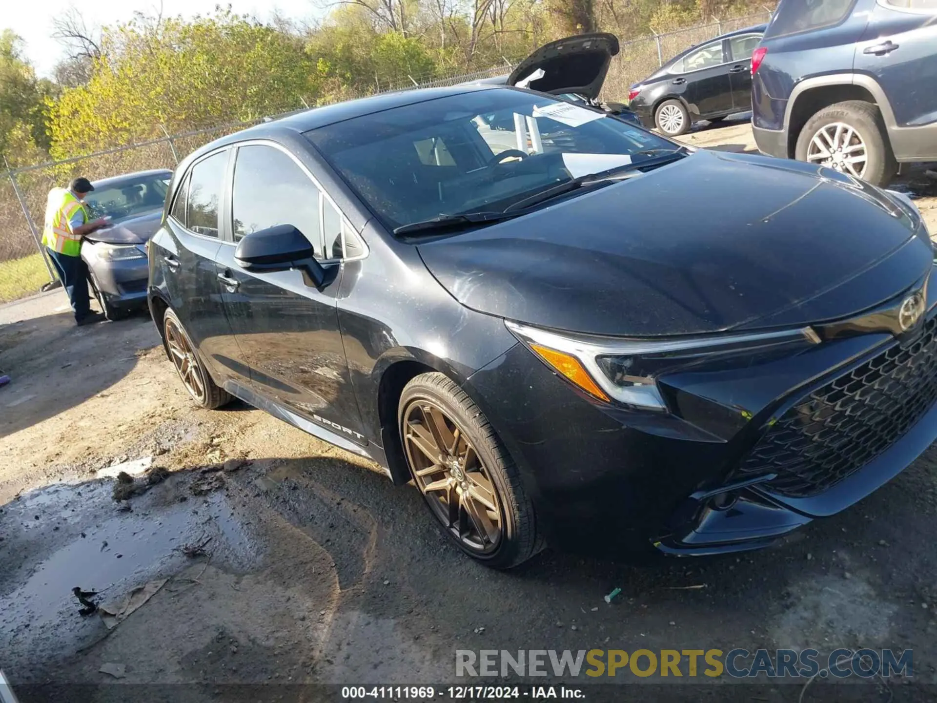 13 fotografías del automóvil dañado JTND4MBE8R3220144 TOYOTA COROLLA 2024