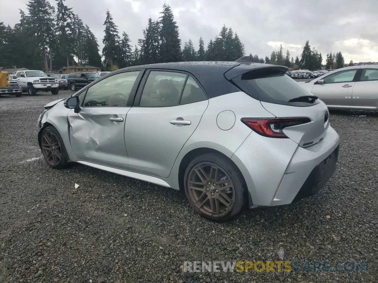 2 fotografías del automóvil dañado JTND4MBE9R3217950 TOYOTA COROLLA 2024