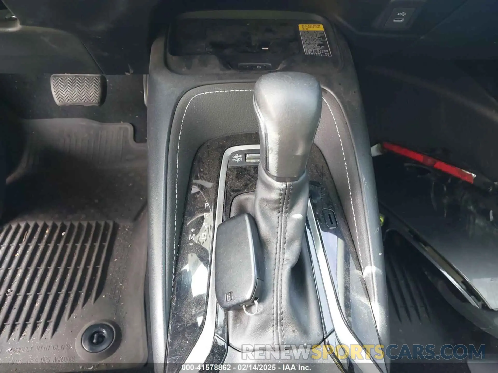 11 fotografías del automóvil dañado JTND4MBE9R3232013 TOYOTA COROLLA 2024