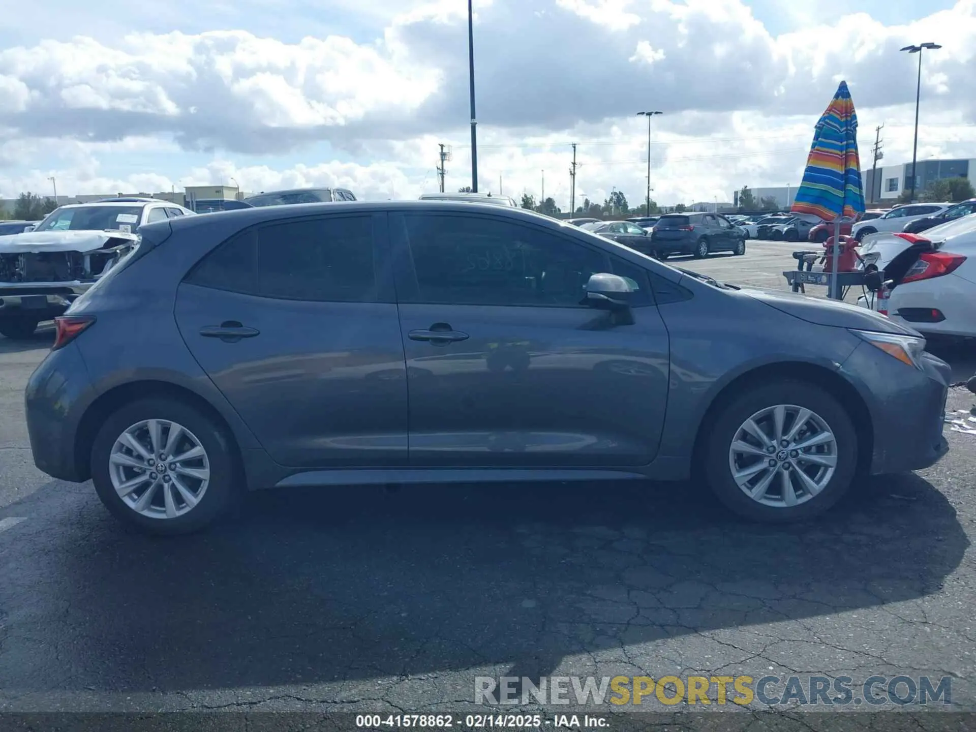 14 fotografías del automóvil dañado JTND4MBE9R3232013 TOYOTA COROLLA 2024