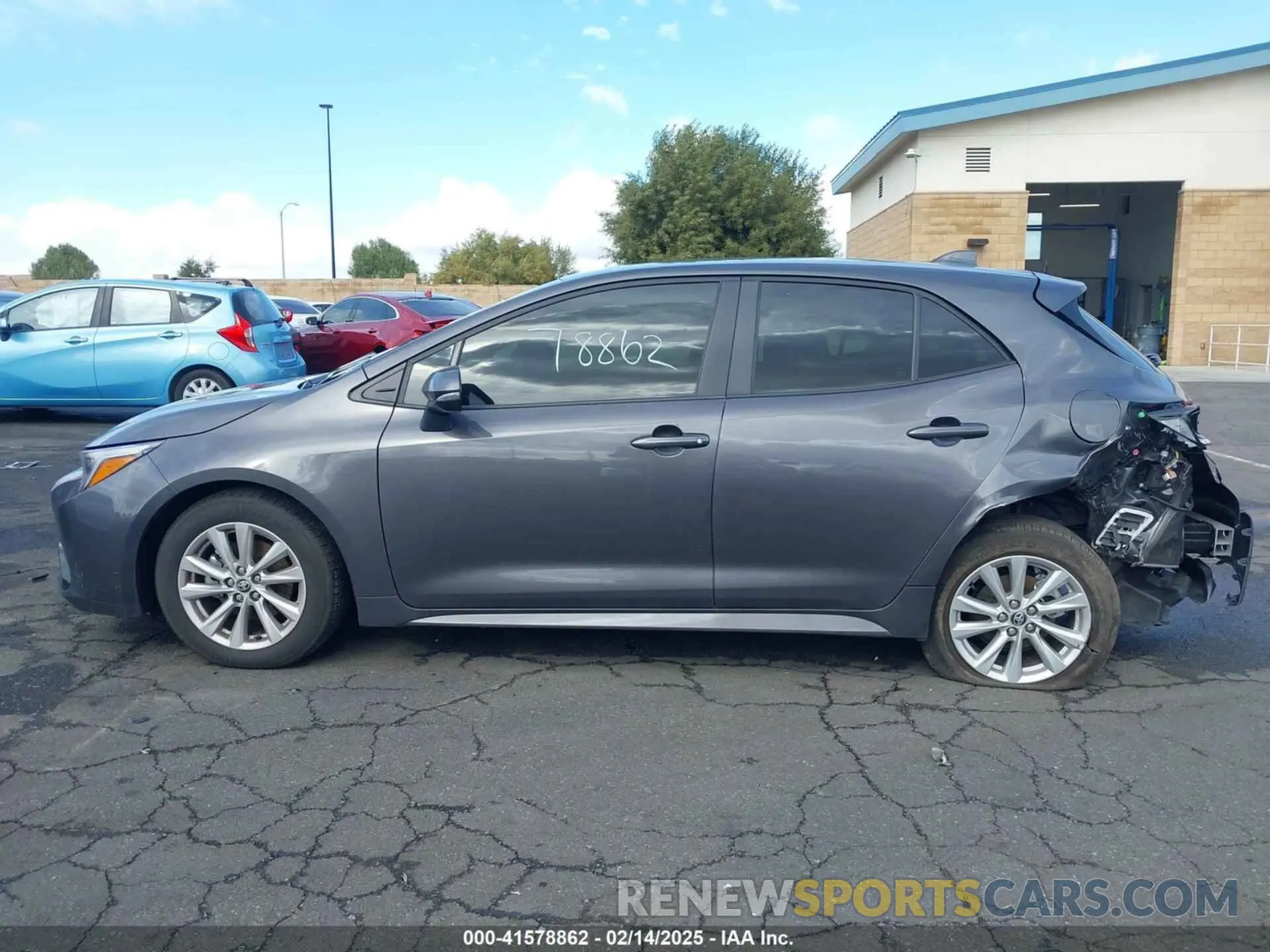 15 fotografías del automóvil dañado JTND4MBE9R3232013 TOYOTA COROLLA 2024