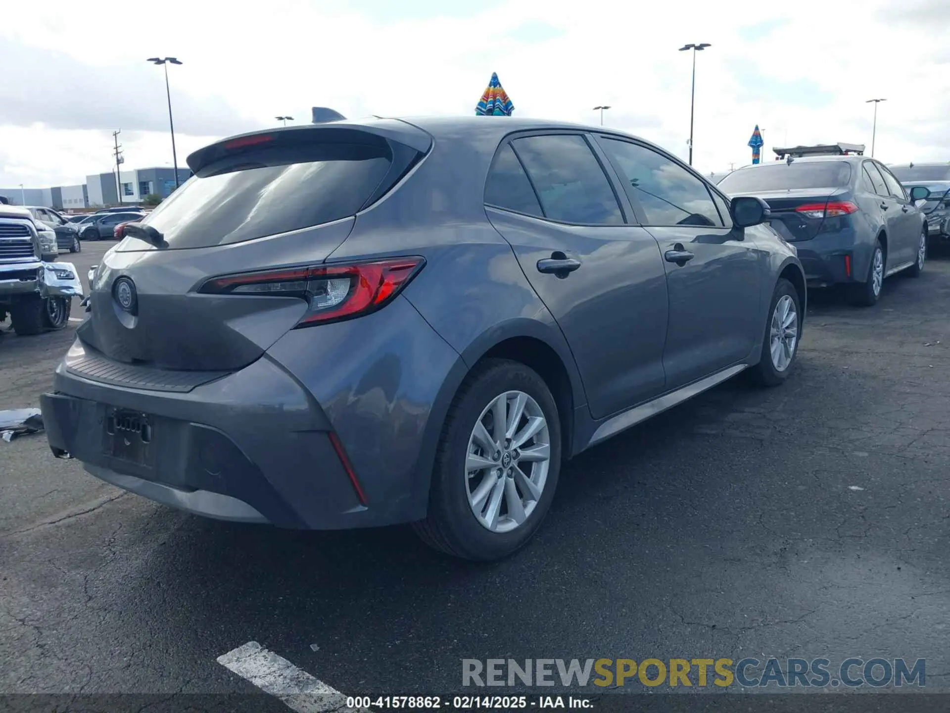 4 fotografías del automóvil dañado JTND4MBE9R3232013 TOYOTA COROLLA 2024