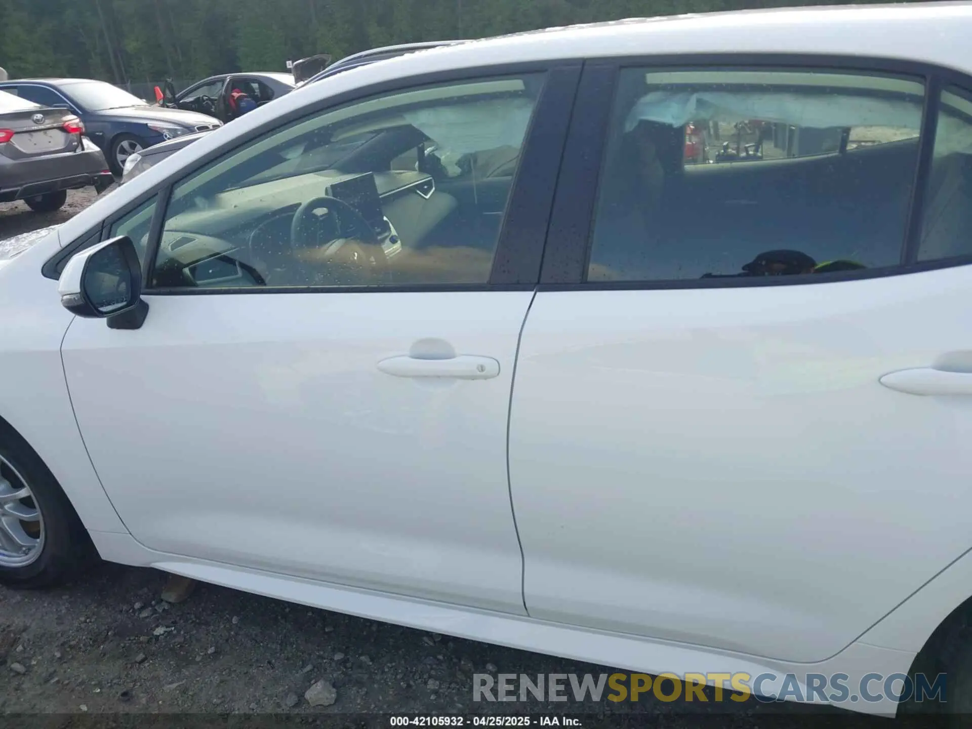 15 fotografías del automóvil dañado JTND4MBEXR3218573 TOYOTA COROLLA 2024