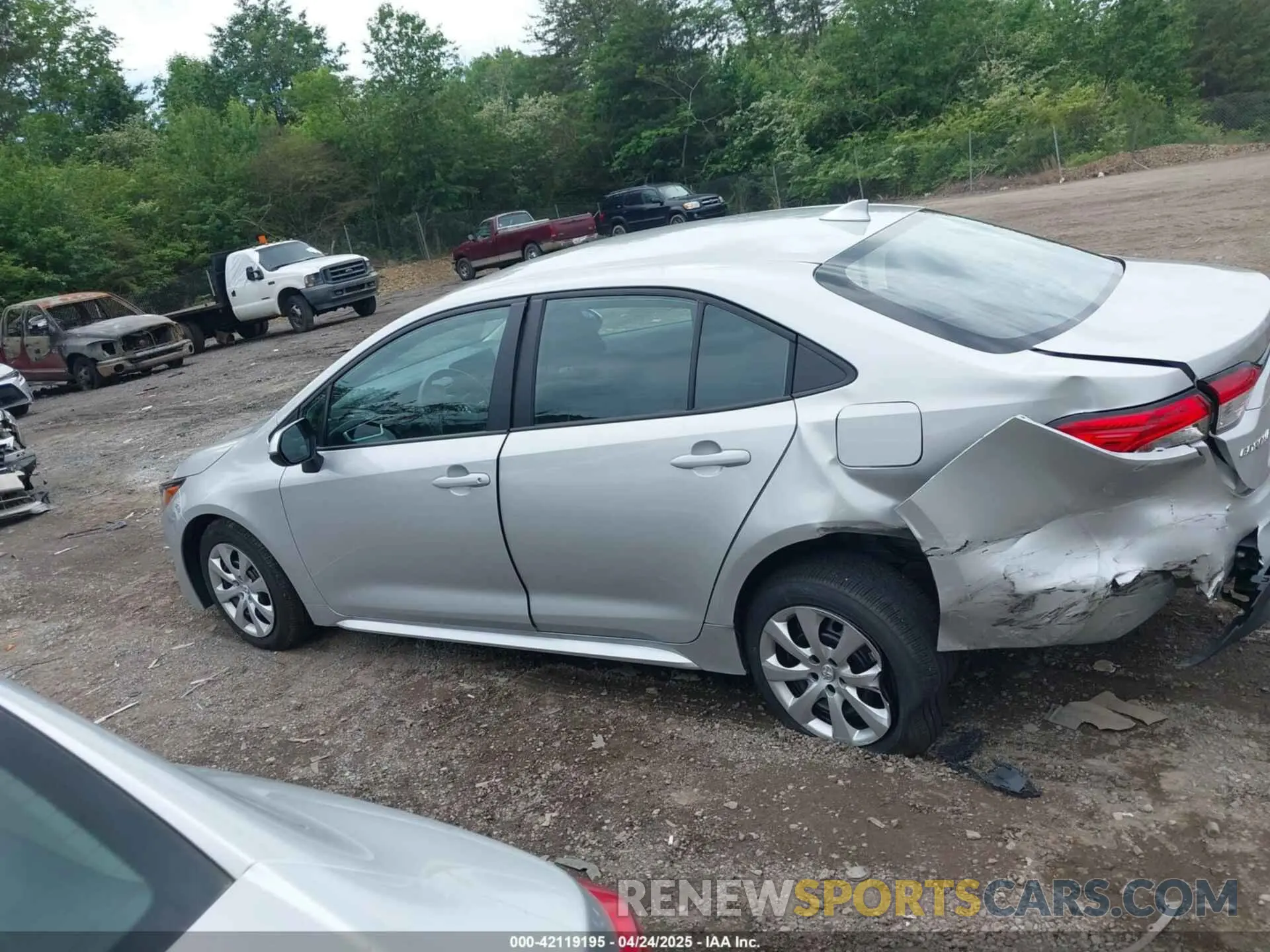 13 fotografías del automóvil dañado 5YFB4MDE0SP259512 TOYOTA COROLLA 2025