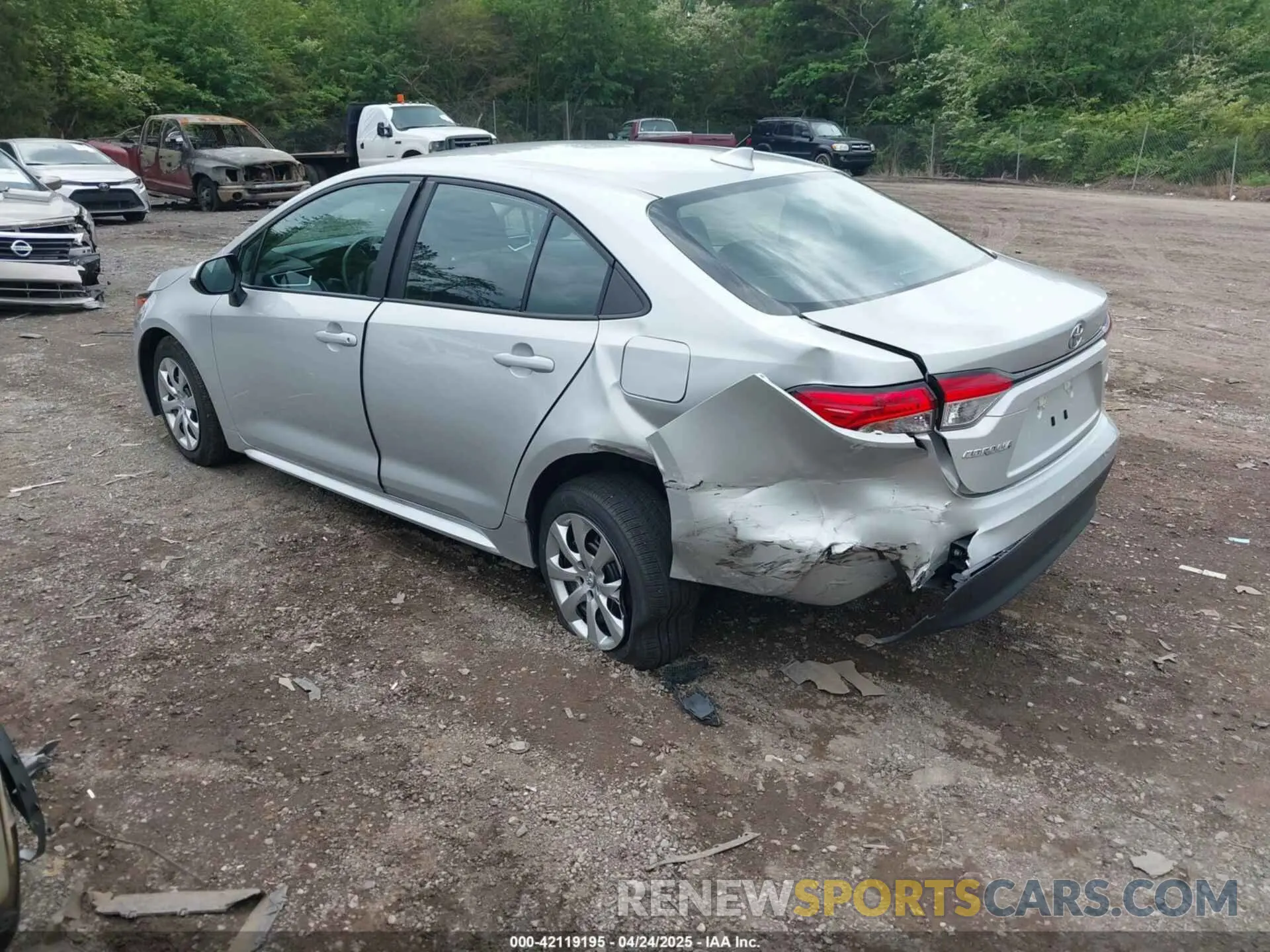 3 fotografías del automóvil dañado 5YFB4MDE0SP259512 TOYOTA COROLLA 2025