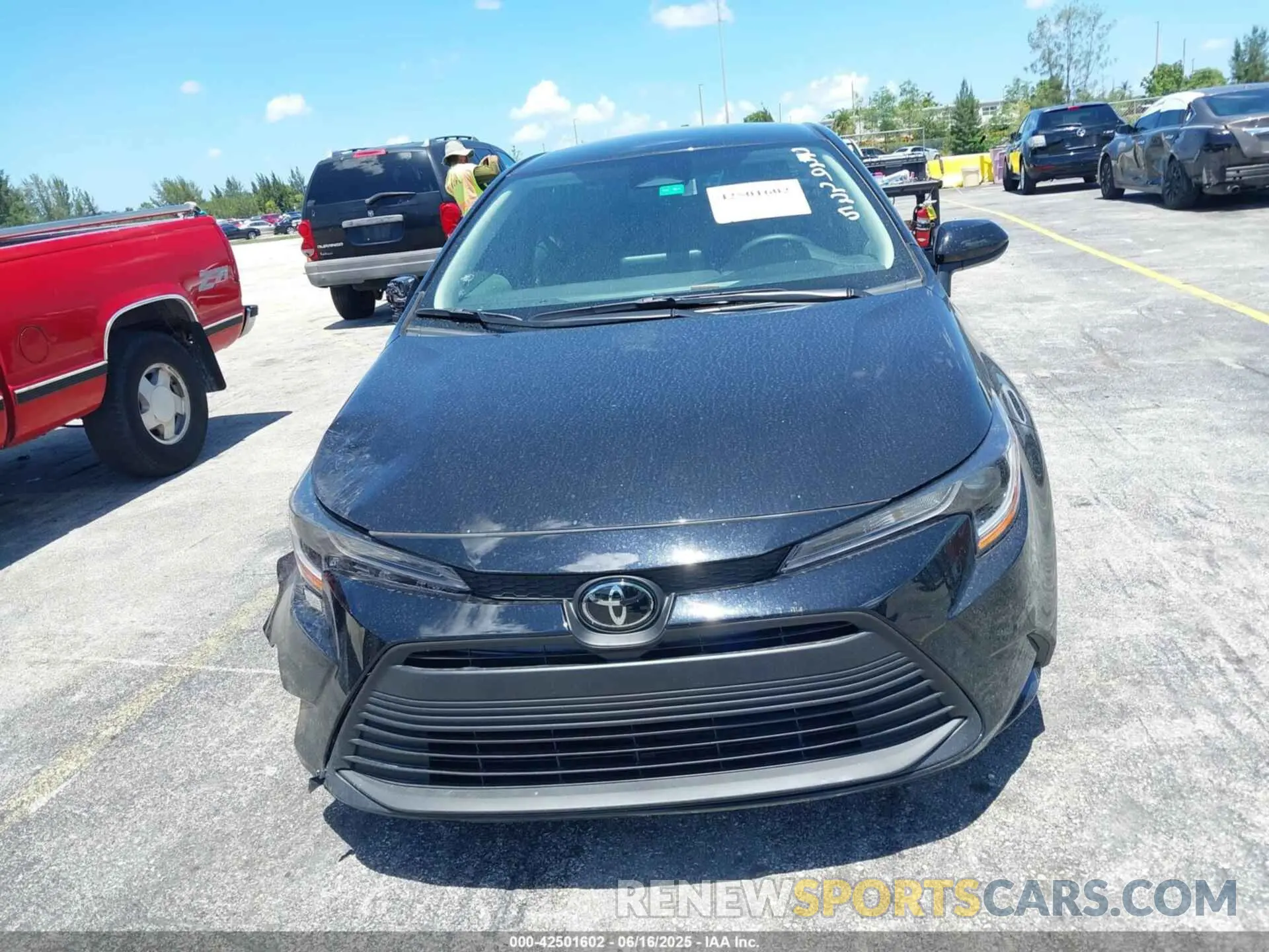 12 fotografías del automóvil dañado 5YFB4MDE1SP229225 TOYOTA COROLLA 2025