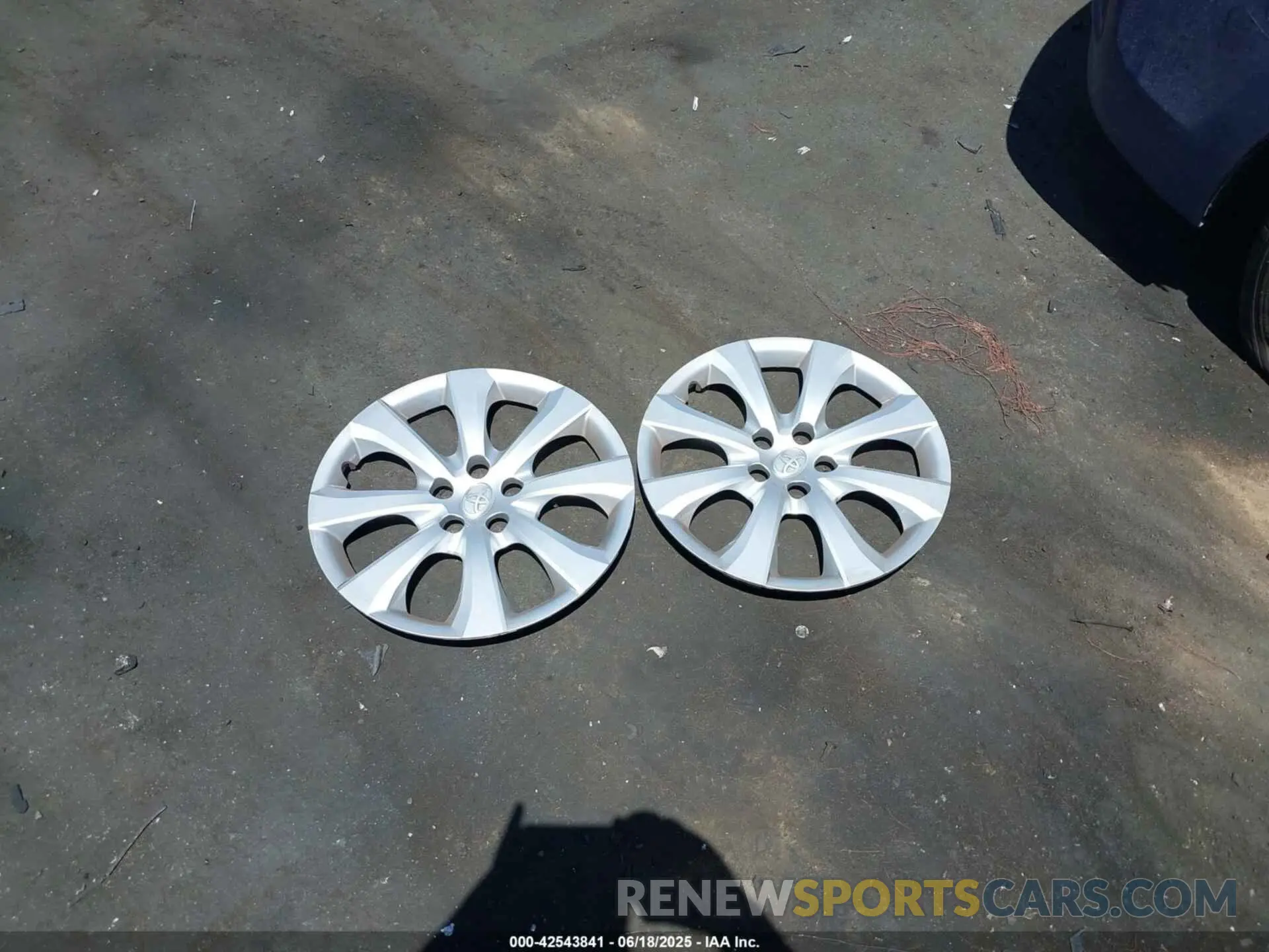 12 fotografías del automóvil dañado 5YFB4MDE1SP247434 TOYOTA COROLLA 2025
