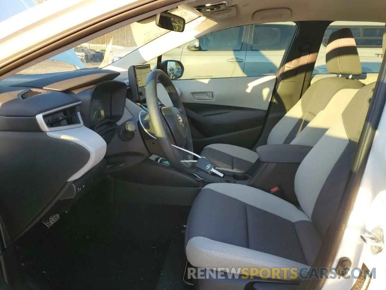 7 fotografías del automóvil dañado 5YFB4MDE1SP249667 TOYOTA COROLLA 2025