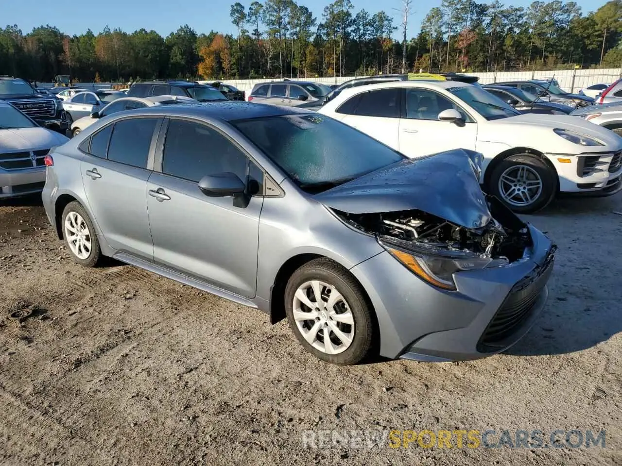 4 fotografías del automóvil dañado 5YFB4MDE2SP237379 TOYOTA COROLLA 2025