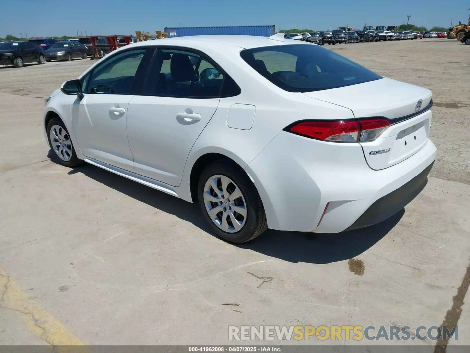 3 fotografías del automóvil dañado 5YFB4MDE2SP238600 TOYOTA COROLLA 2025
