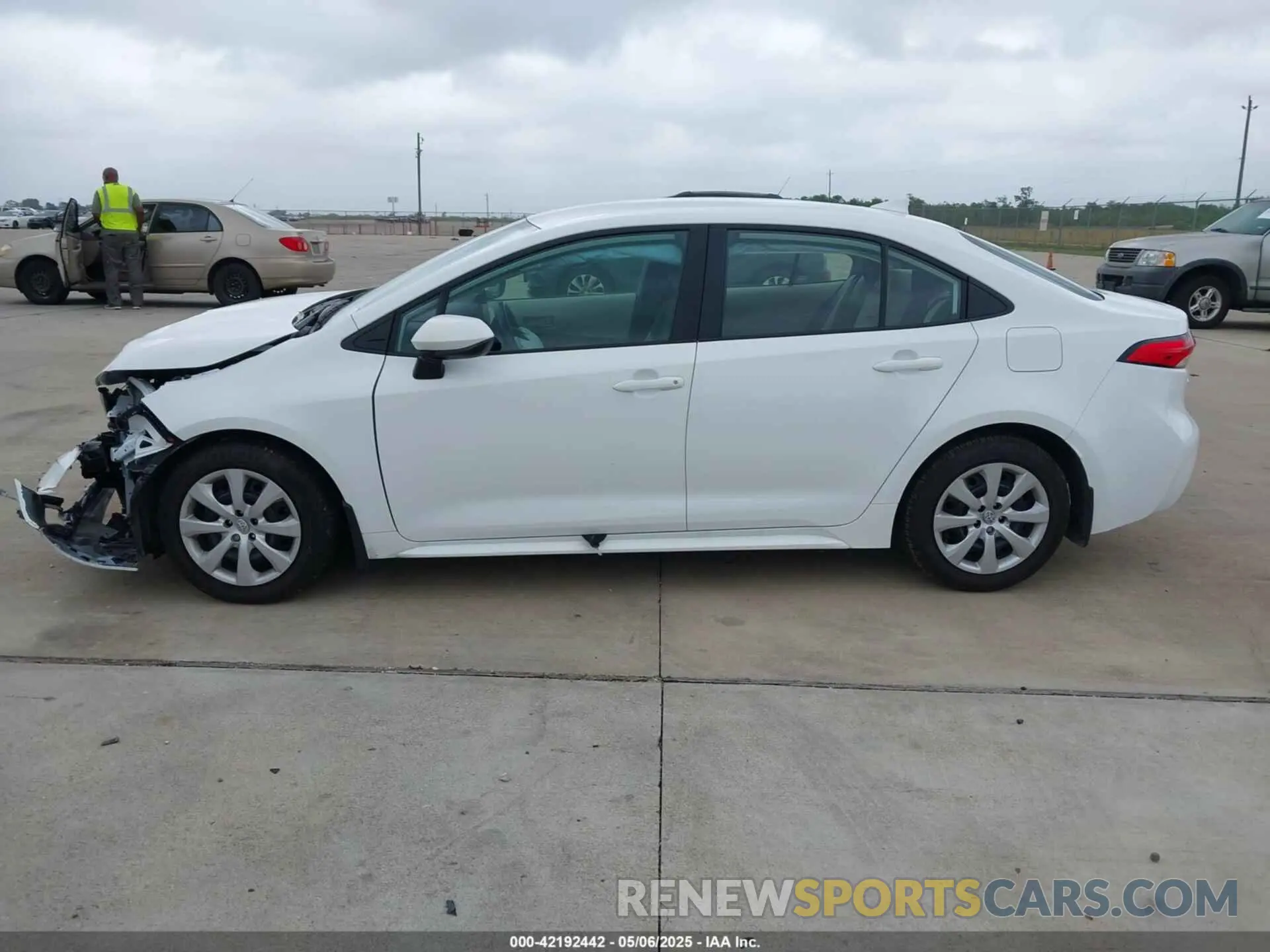 14 fotografías del automóvil dañado 5YFB4MDE2SP258667 TOYOTA COROLLA 2025